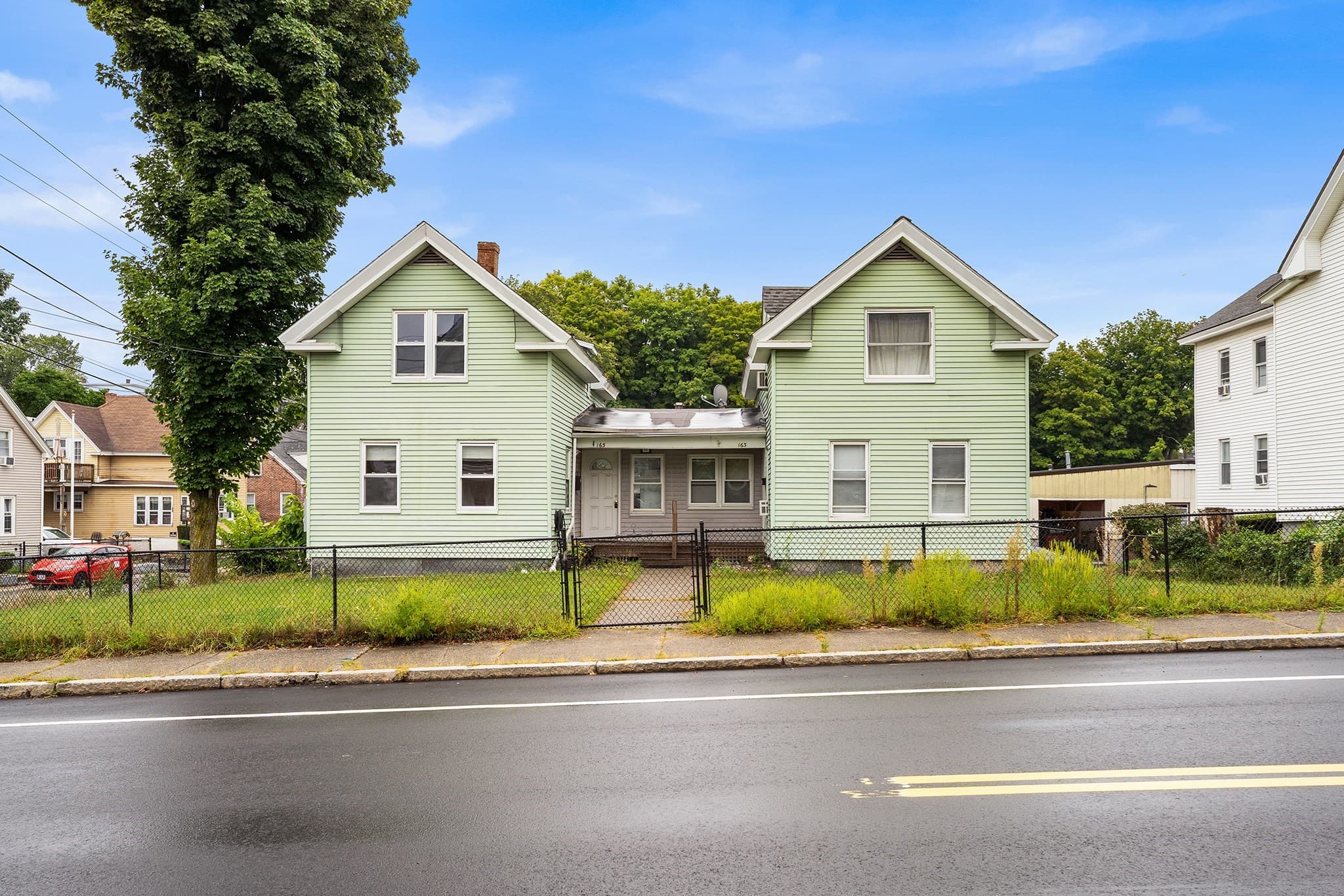 163-165 Central St, Leominster MA 01453