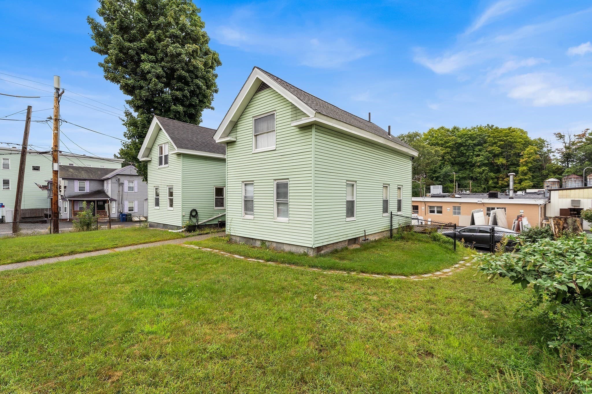 Multi Family at 163-165 Central St, Leominster MA 01453, Leominster, photo 24 of 26