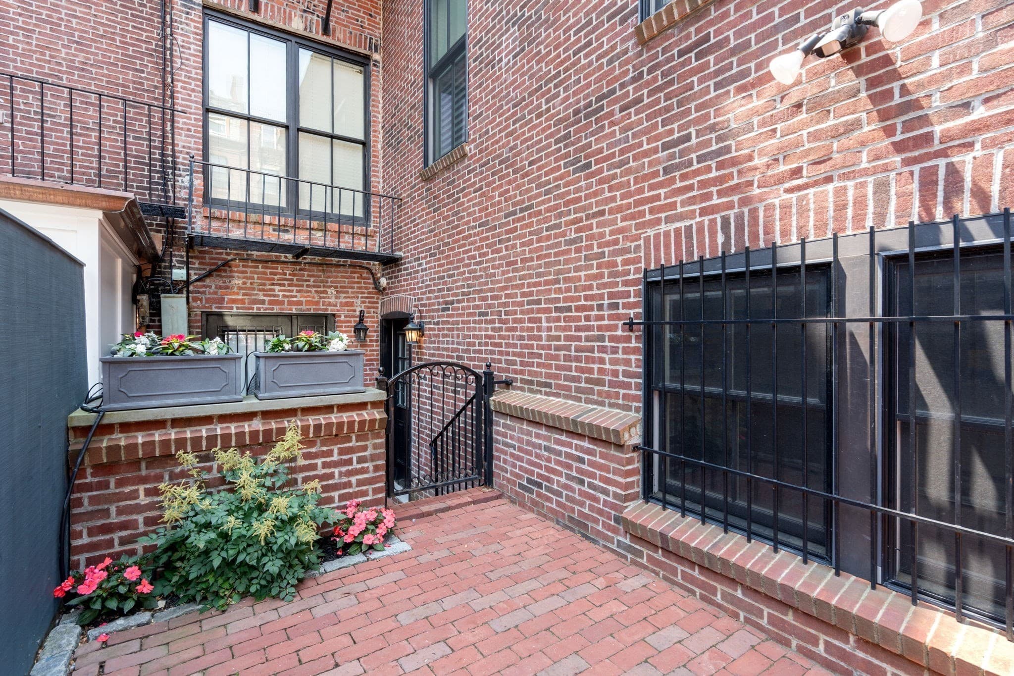 Condominium at 341 Marlborough Street # 1, Boston MA 02115, photo 19 of 23