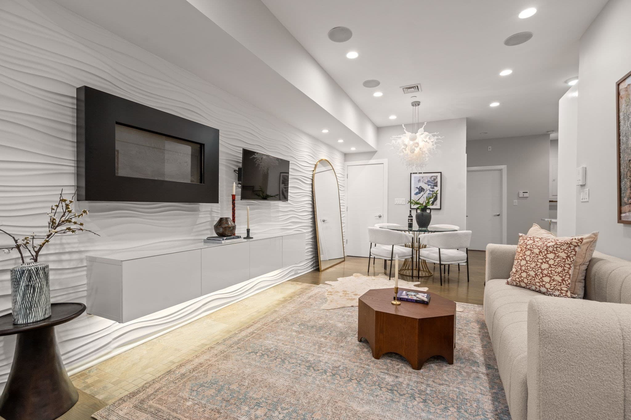 Condominium at 341 Marlborough Street # 1, Boston MA 02115, photo 4 of 23