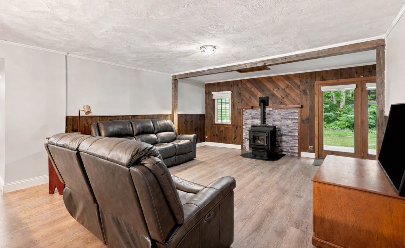 Single Family Residence at 7 Bridal Path, Ashburnham MA 01430, Ashburnham, photo 3 of 22
