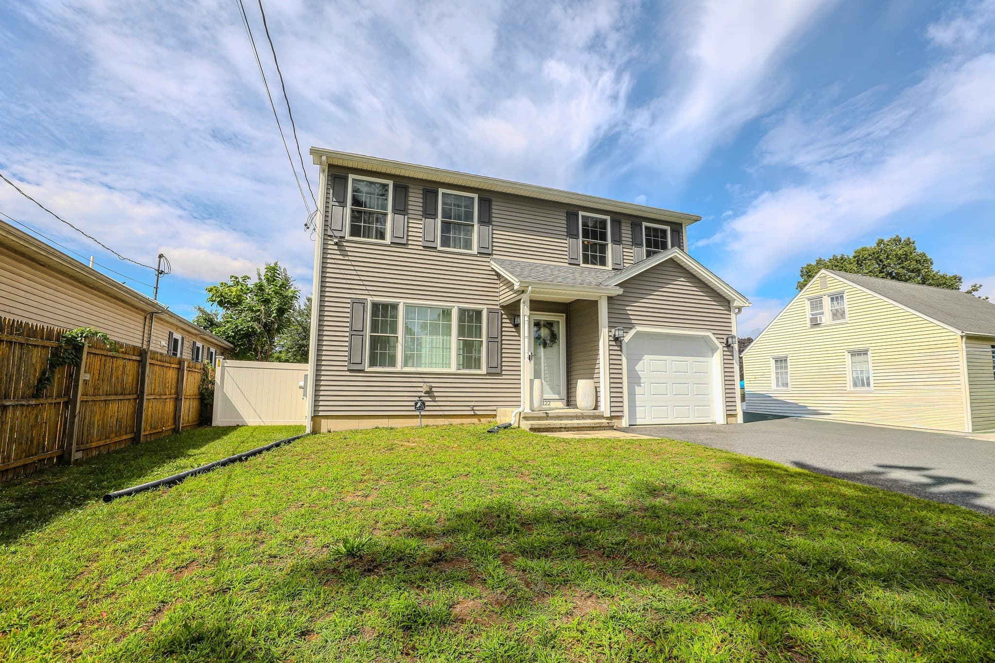 122 Ambrose St, Springfield MA 01109