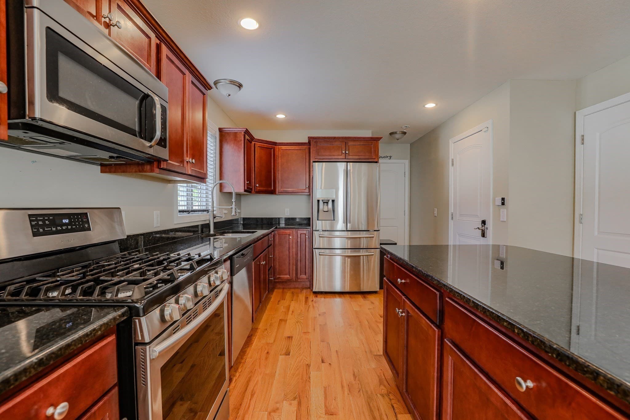 Single Family Residence at 122 Ambrose St, Springfield MA 01109, Springfield, photo 15 of 36
