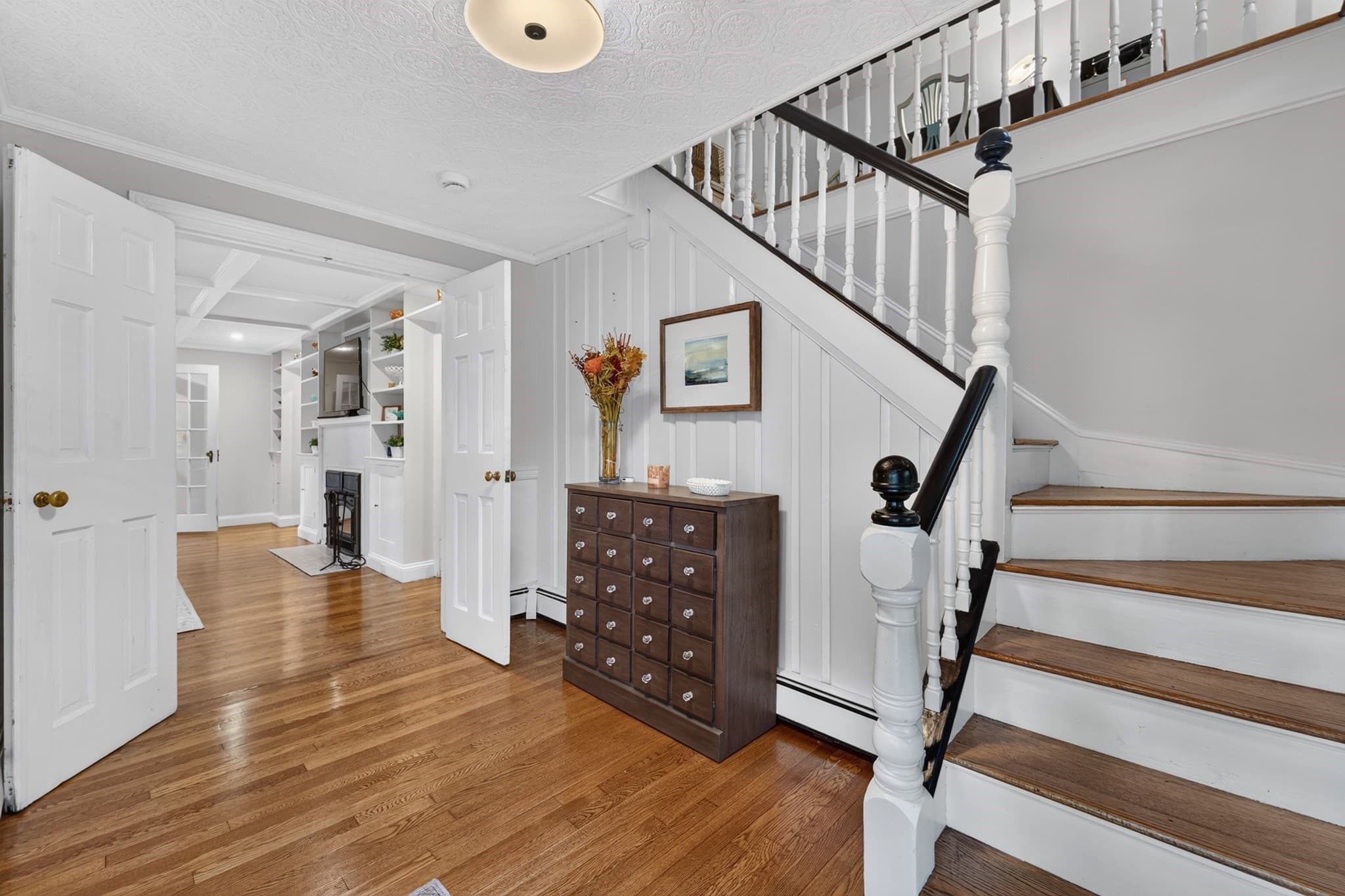 Single Family Residence at 8 Wampum Path, Wayland MA 01778, Wayland, photo 4 of 41