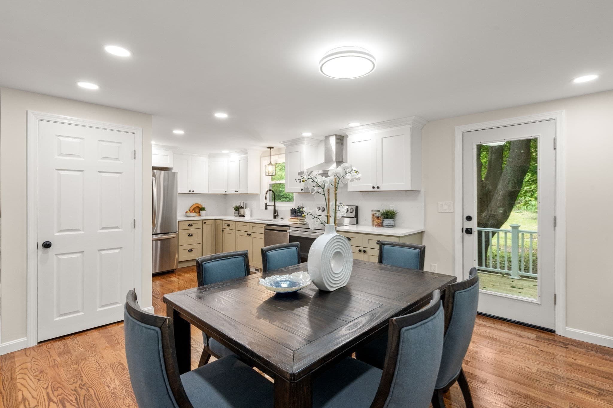 Single Family Residence at 122 York St, Stoughton MA 02072, Stoughton, photo 11 of 30