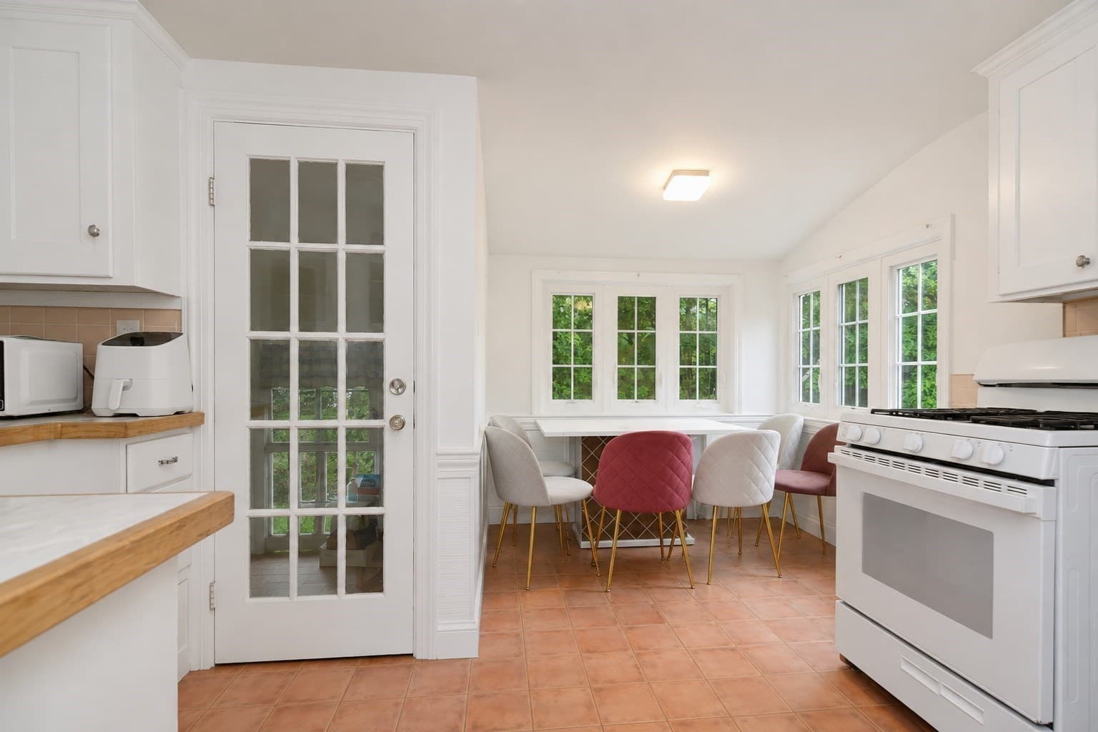 2 Family - 2 Units Up/Down at 3 Oakwood Ave, Lawrence MA 01841, Lawrence, photo 17 of 32