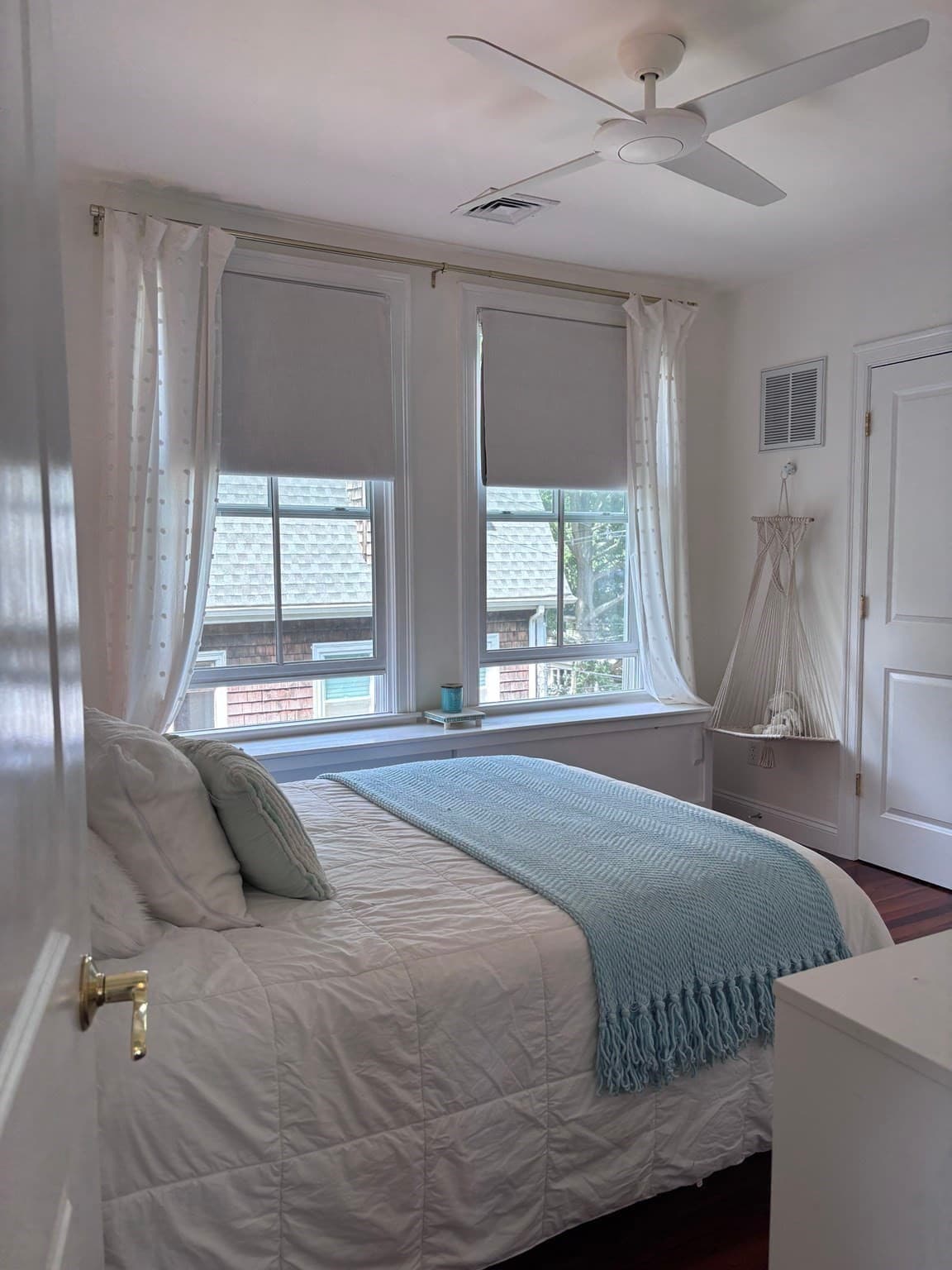 Condominium at 26 Village St # 2, Marblehead MA 01945, Marblehead, photo 17 of 25
