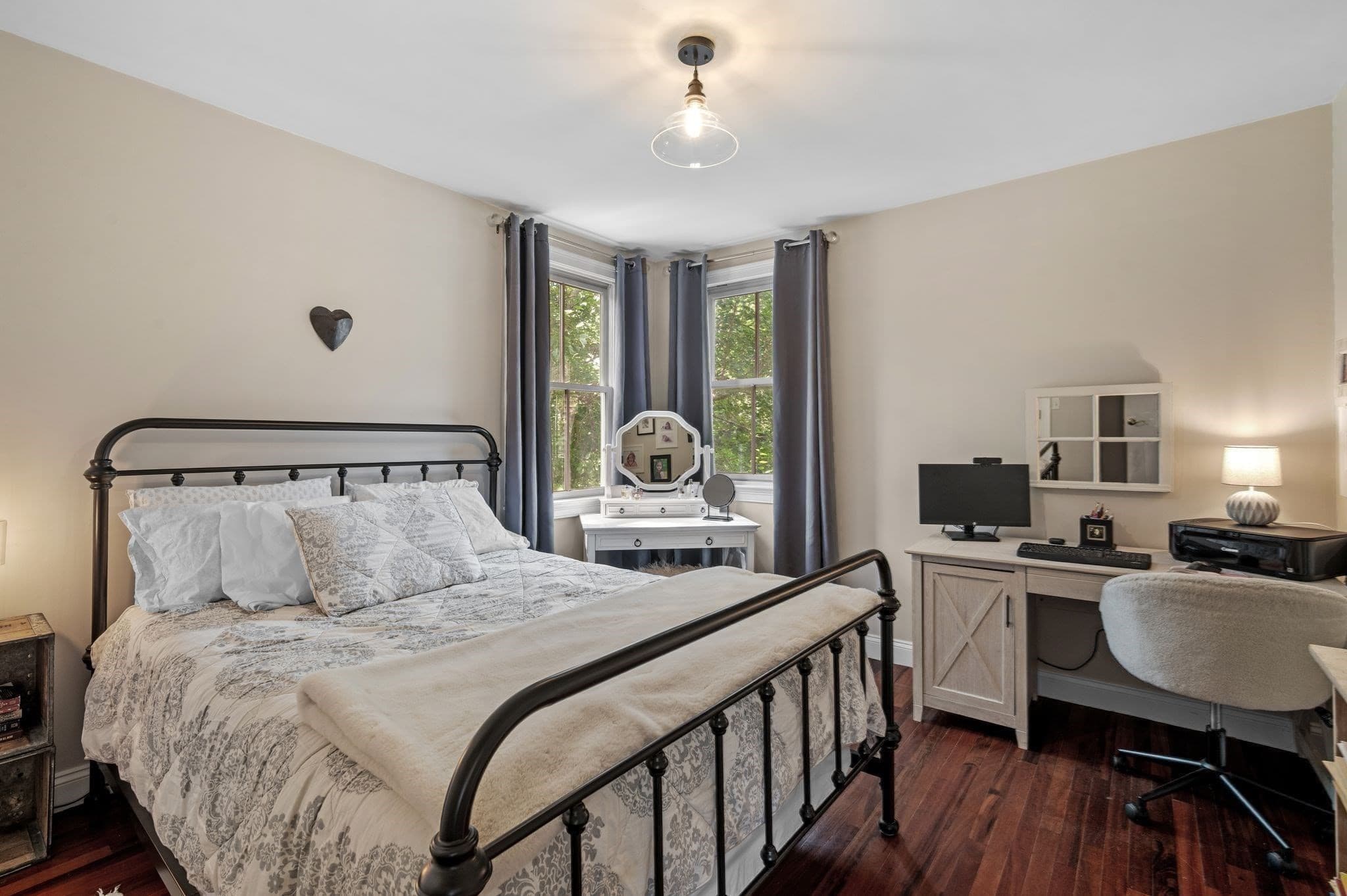 Condominium at 26 Village St # 2, Marblehead MA 01945, Marblehead, photo 14 of 25