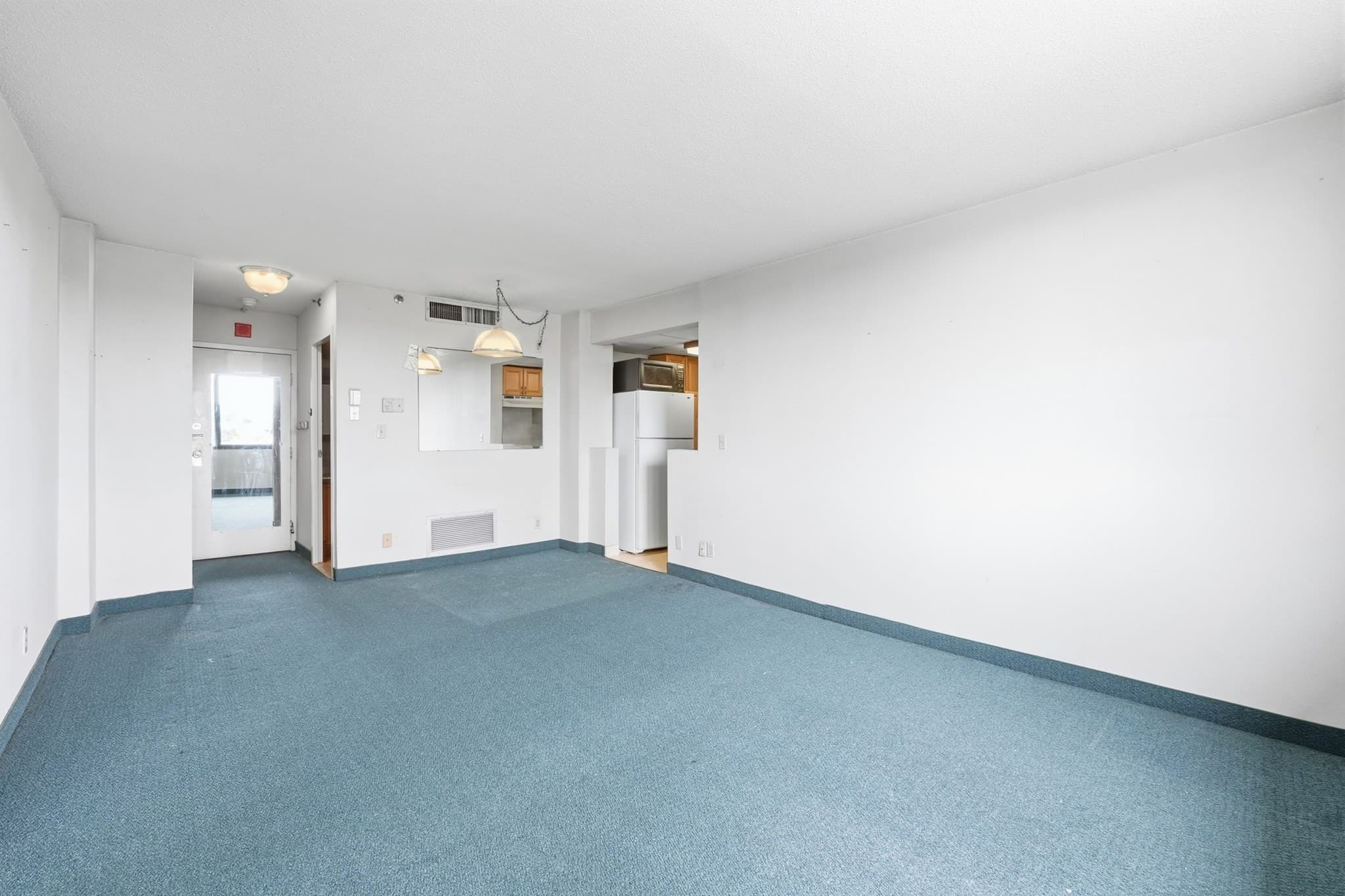Condominium at 70 Southbridge St # 402, Worcester MA 01608, Worcester, photo 18 of 32
