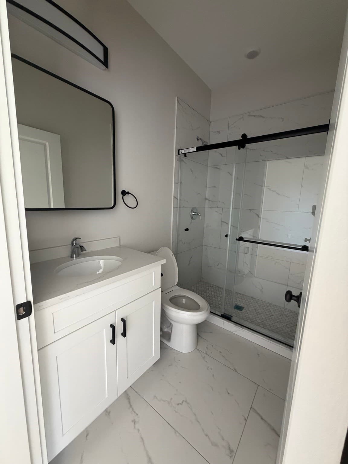 Apartment at 311 Elm # 201, Everett MA 02149, photo 3 of 9