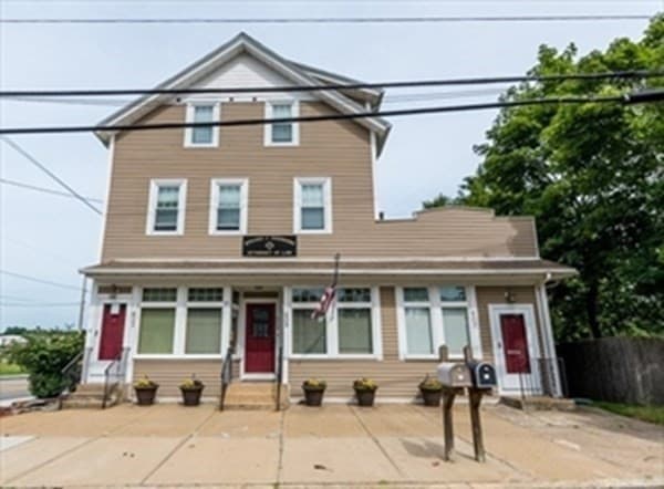 609 Newport Ave, Attleboro MA 02703