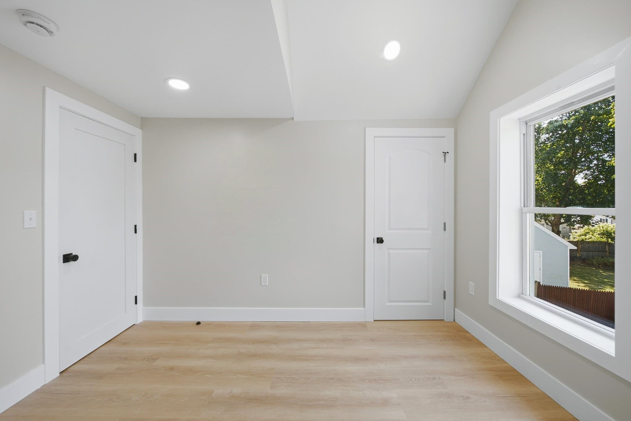 Single Family Residence at 31 Chippewa Dr, Wareham MA 02532, Wareham, photo 23 of 36