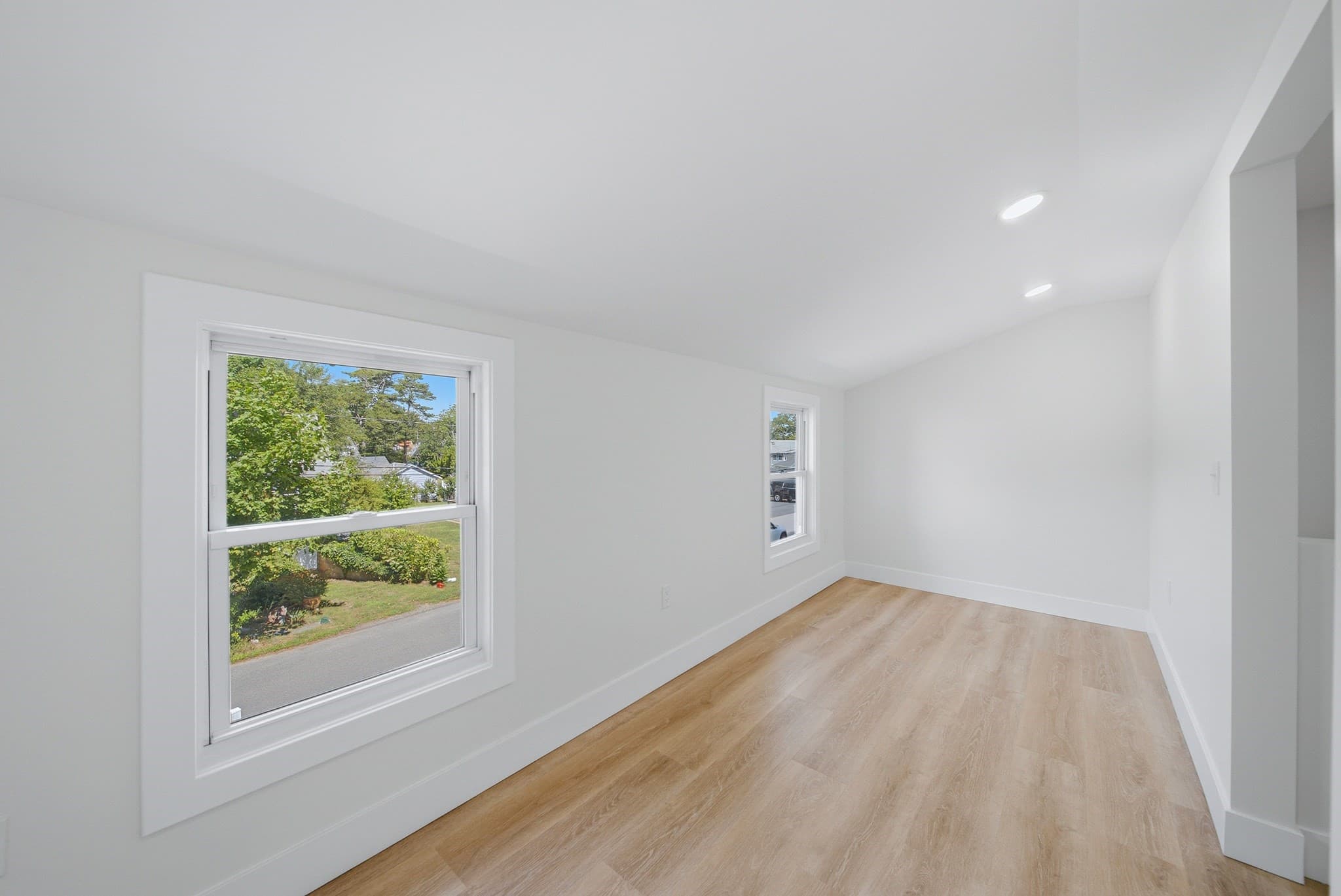 Single Family Residence at 31 Chippewa Dr, Wareham MA 02532, Wareham, photo 27 of 36
