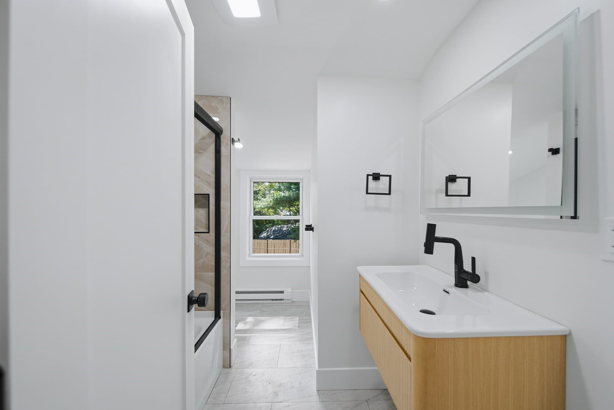 Single Family Residence at 31 Chippewa Dr, Wareham MA 02532, Wareham, photo 17 of 36