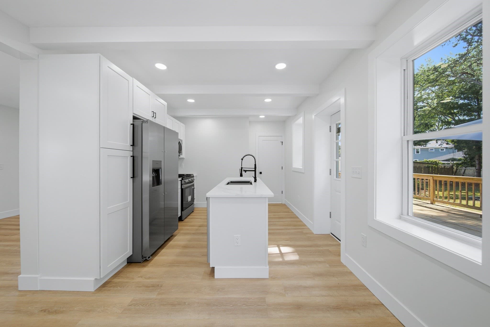 Single Family Residence at 31 Chippewa Dr, Wareham MA 02532, Wareham, photo 9 of 36
