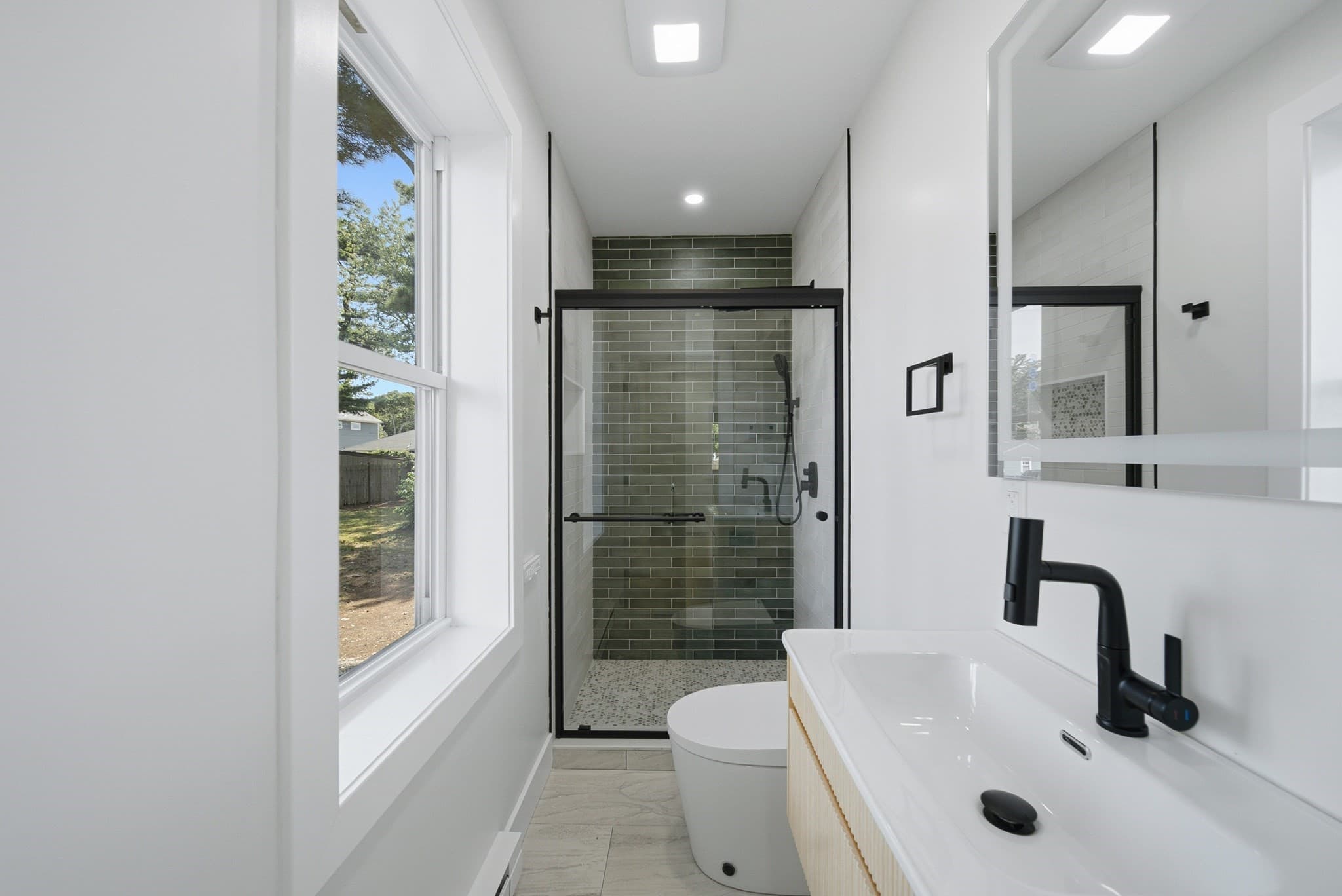 Single Family Residence at 31 Chippewa Dr, Wareham MA 02532, Wareham, photo 14 of 36