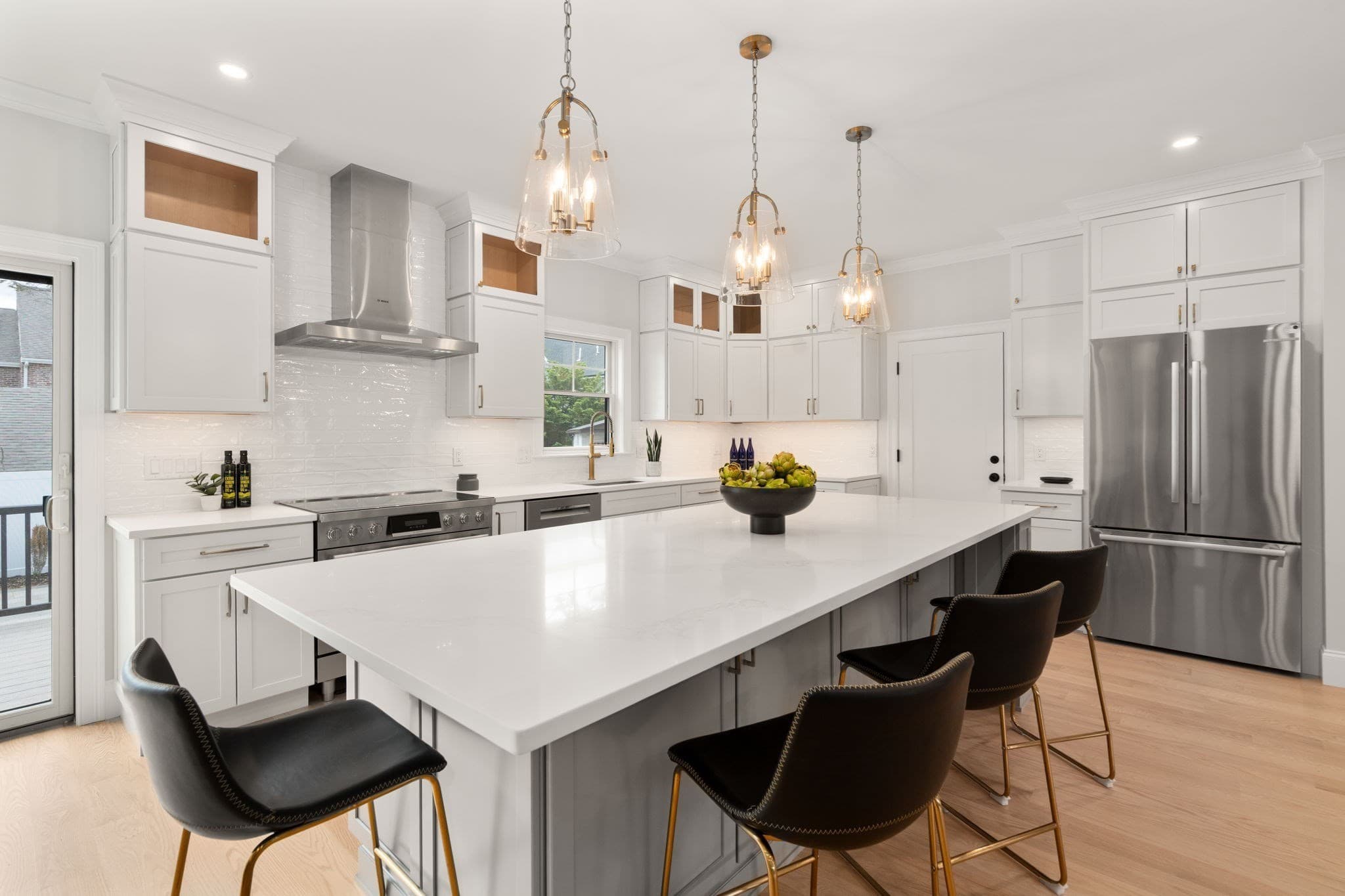 Condominium at 273 Edenfield Ave # 273, Watertown MA 02472, Watertown, photo 2 of 8