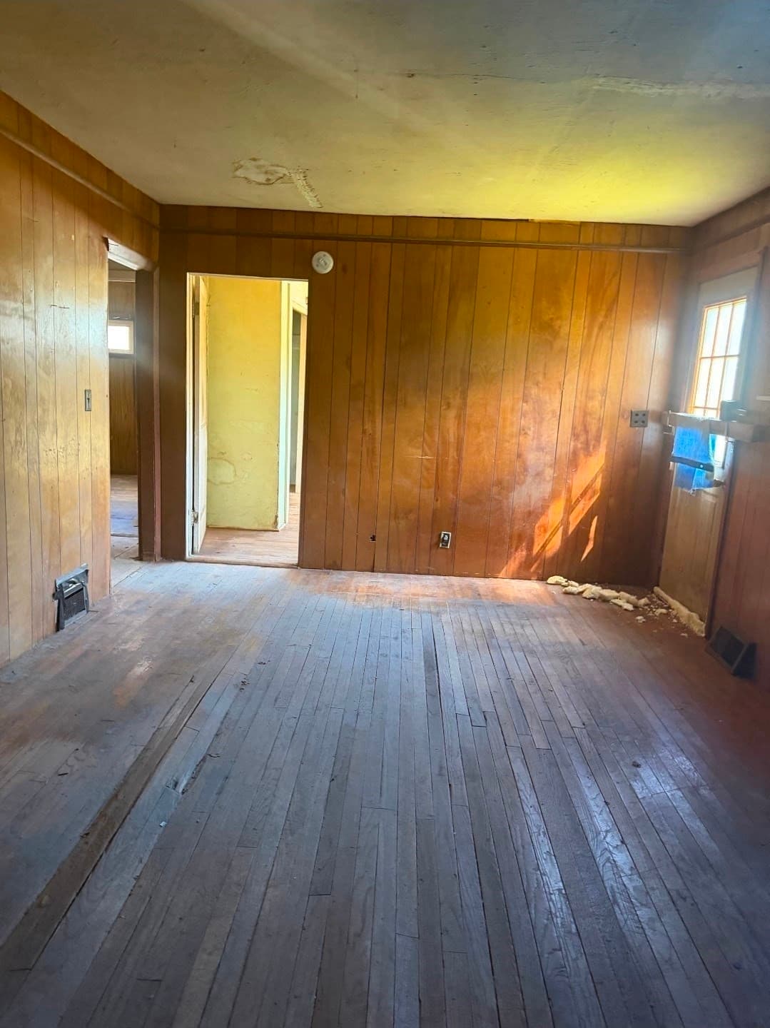 Single Family Residence at 187 Federal St, Northampton MA 01062, Northampton, photo 2 of 24