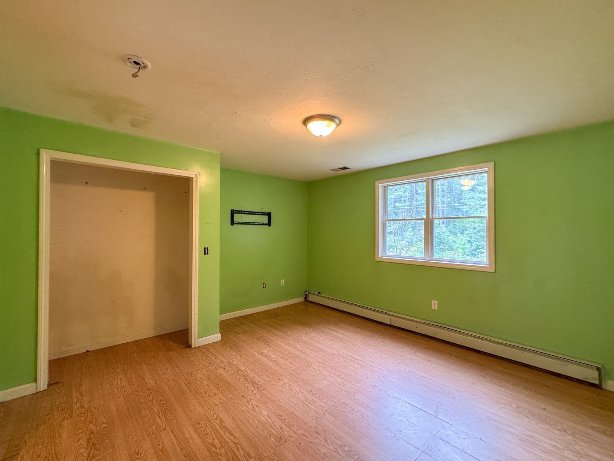 Single Family Residence at 66 S Harbor Rd, Townsend MA 01469, Townsend, photo 17 of 36