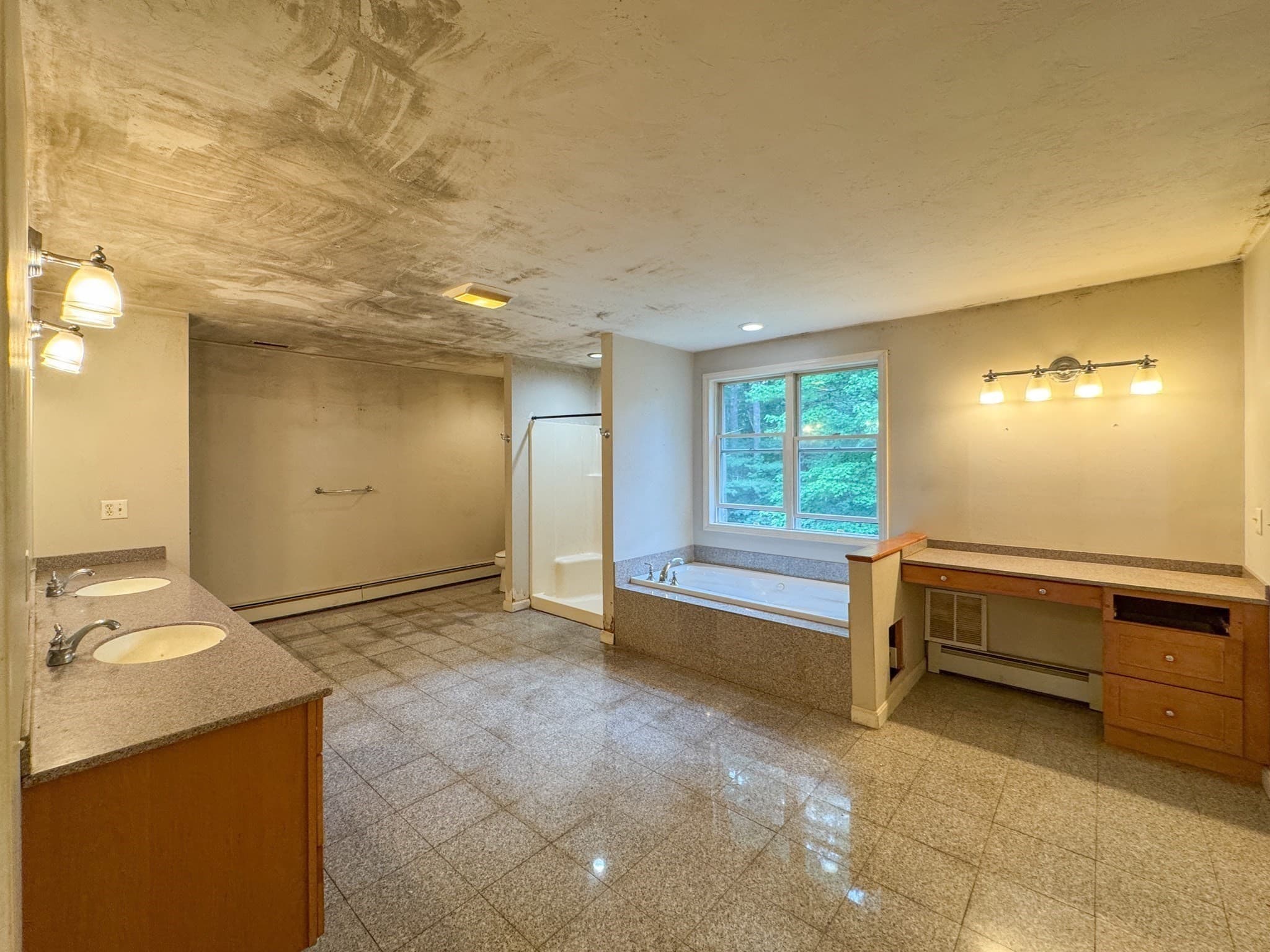 Single Family Residence at 66 S Harbor Rd, Townsend MA 01469, Townsend, photo 25 of 36