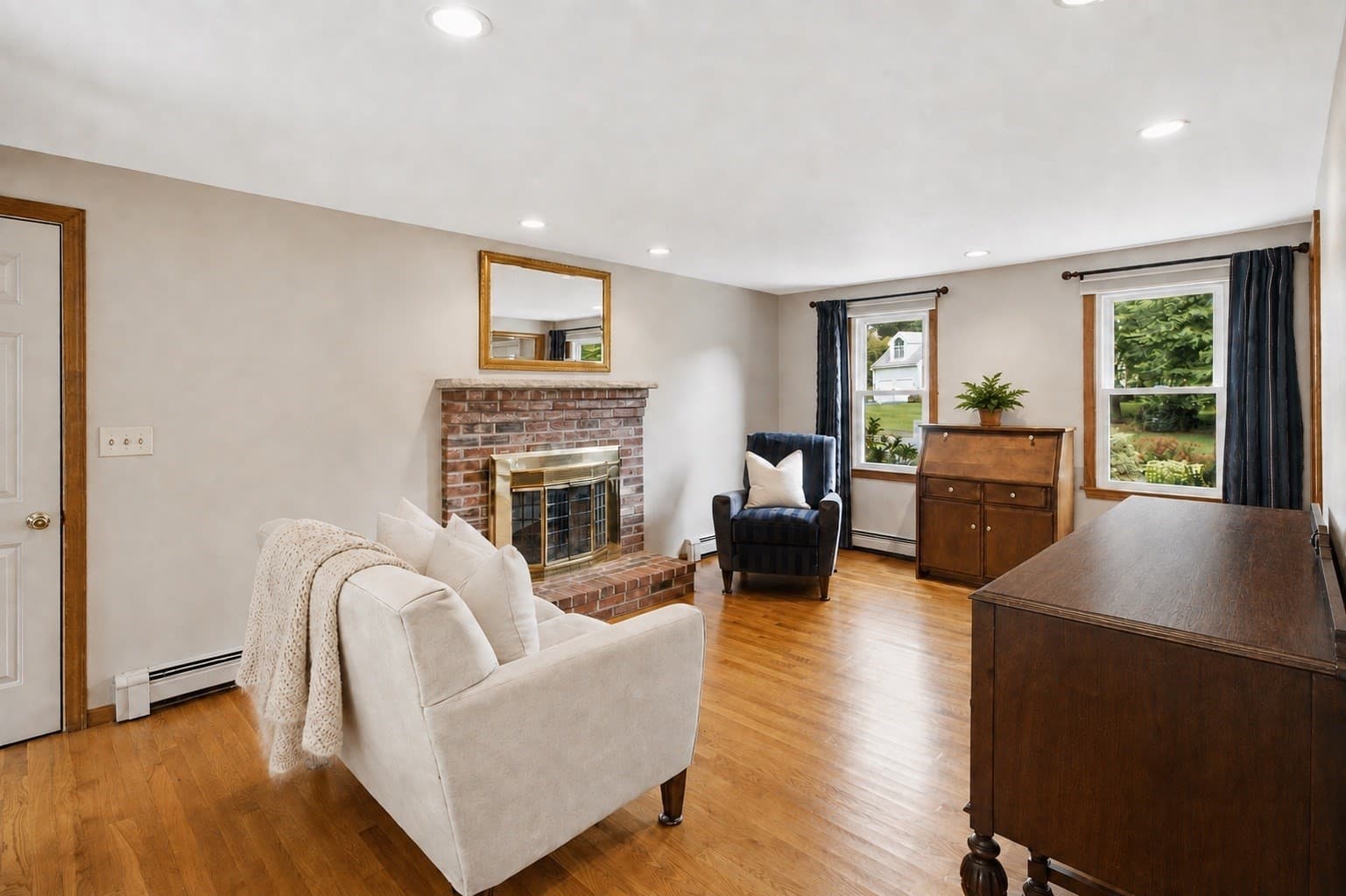 Single Family Residence at 31 Nelson Way, Mansfield MA 02048, Mansfield, photo 10 of 41