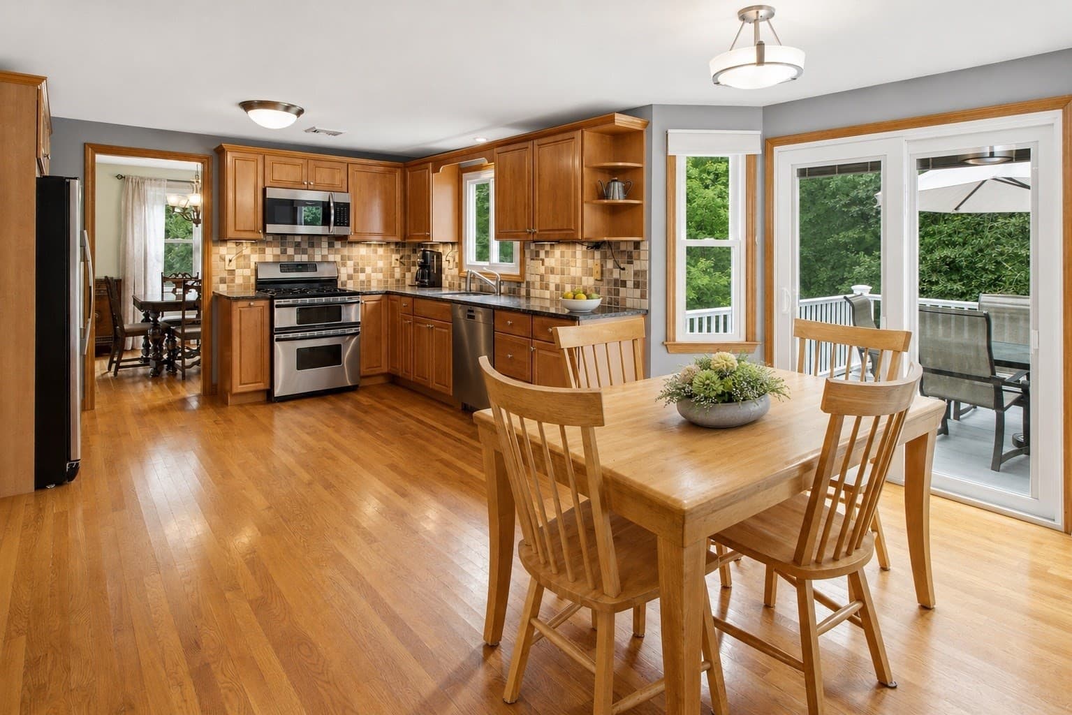 Single Family Residence at 31 Nelson Way, Mansfield MA 02048, Mansfield, photo 4 of 41