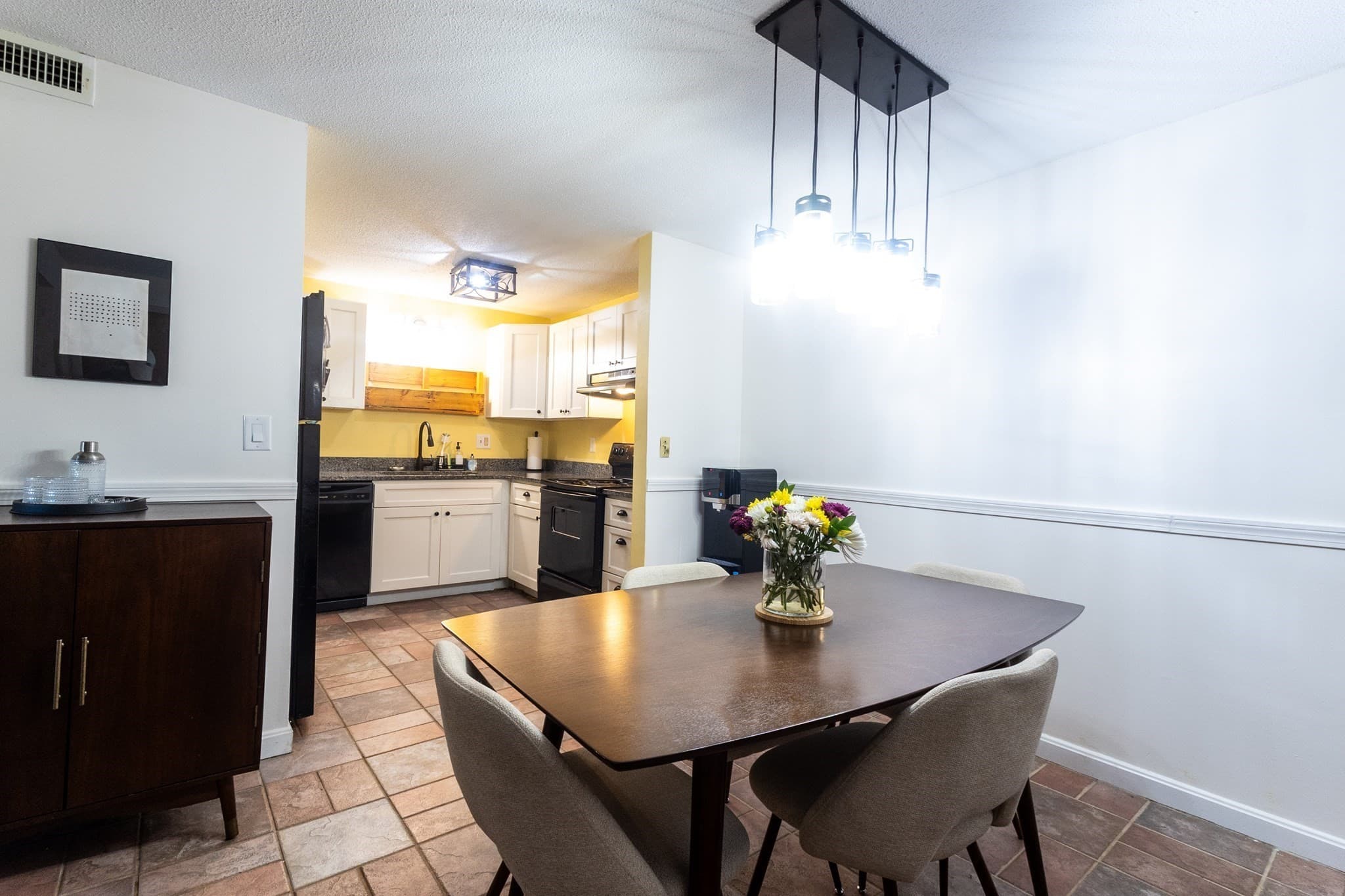 Condominium at 25 Eagle # 3, Brockton MA 02301, Brockton, photo 5 of 25
