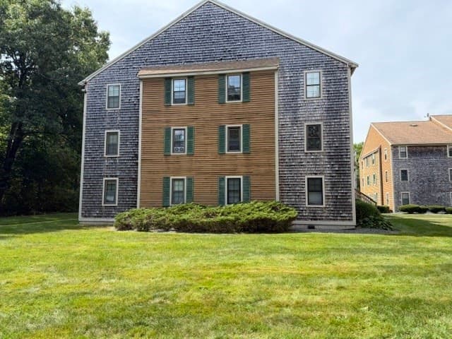 Condominium at 25 Eagle # 3, Brockton MA 02301, Brockton, photo 4 of 25