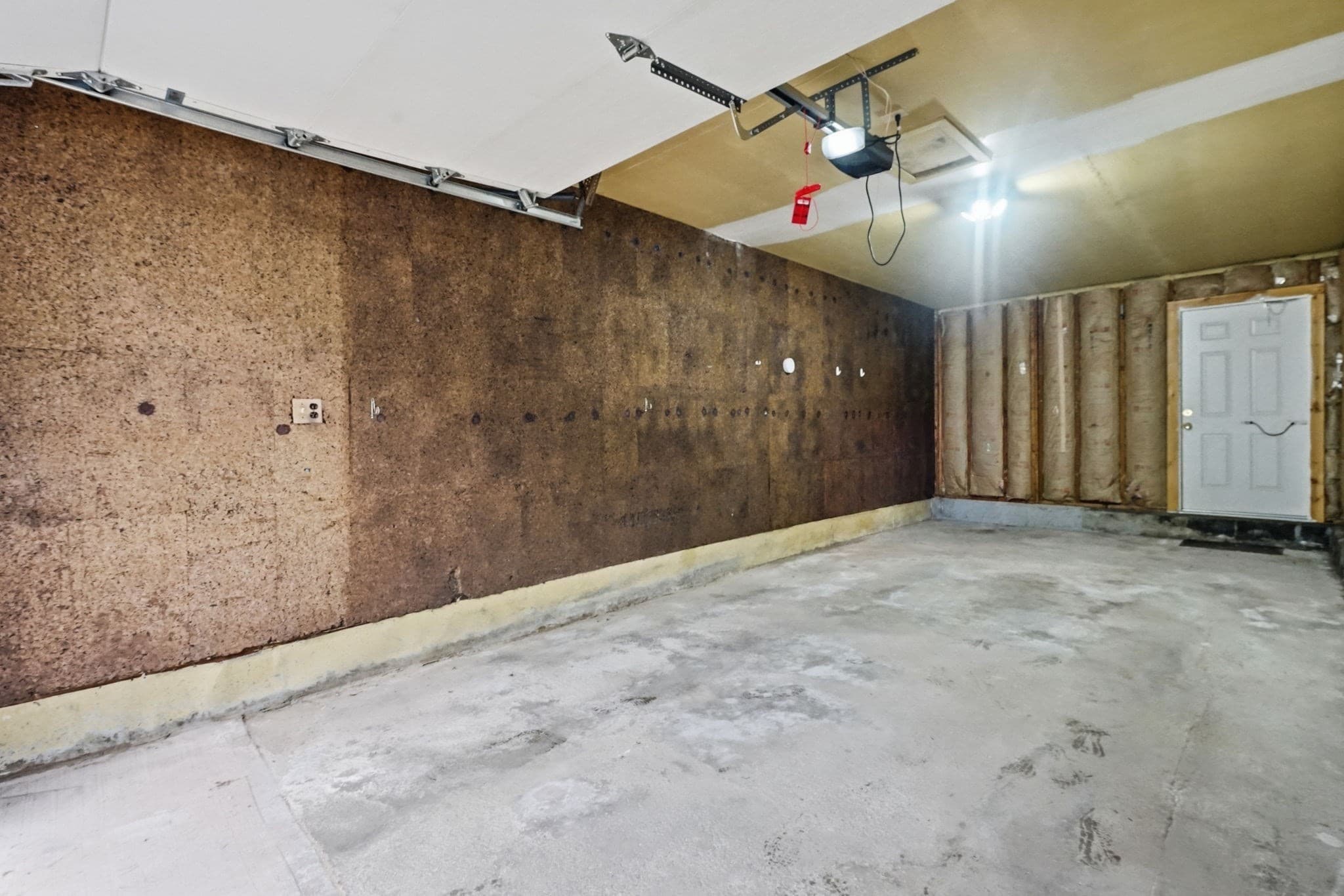 Single Family Residence at 161 Wolcott Ave, West Springfield MA 01089, West Springfield, photo 31 of 42