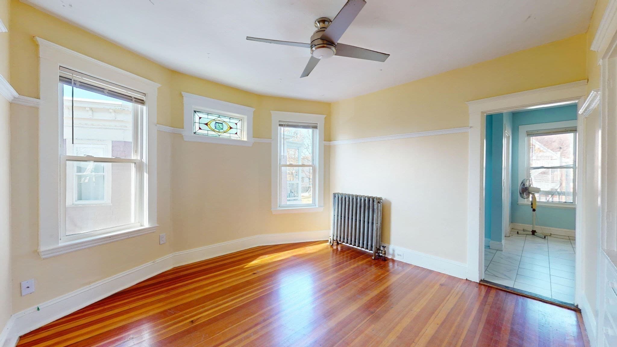 3 Family at 19 Nightingale St, Boston MA 02124, photo 10 of 12