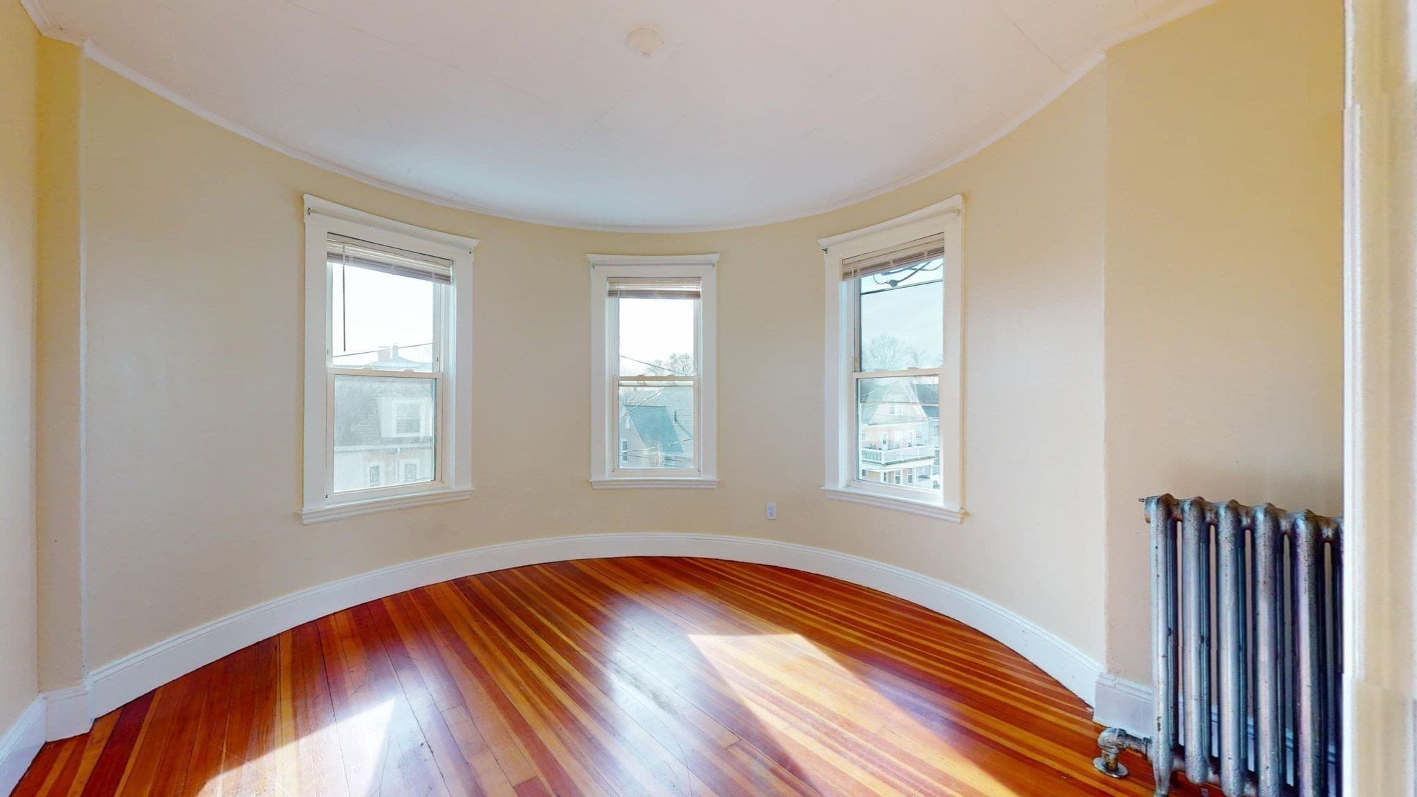3 Family at 19 Nightingale St, Boston MA 02124, photo 8 of 12