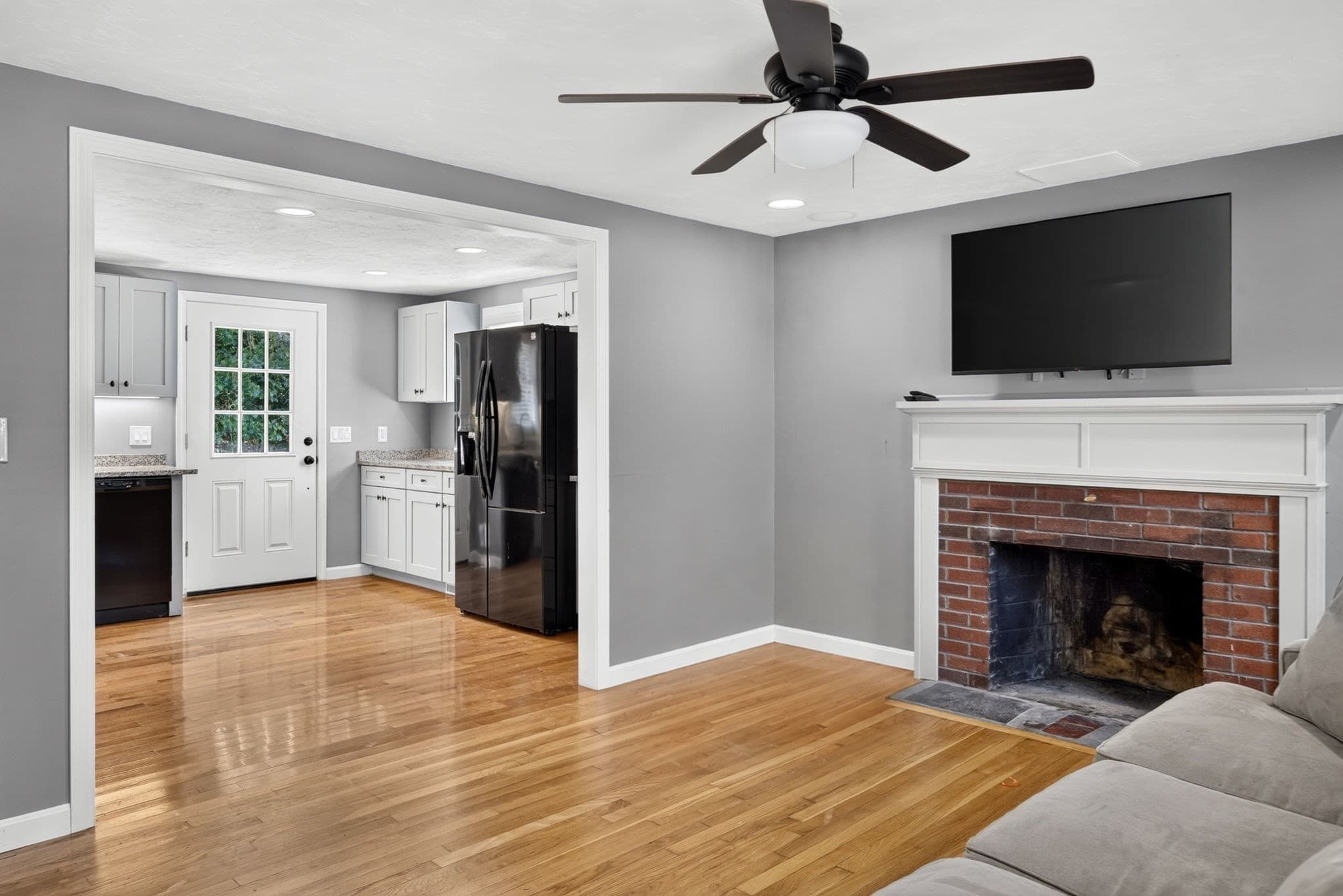 Single Family Residence at 52 Willimantic Drive, Barnstable MA 02648, Barnstable, photo 9 of 37