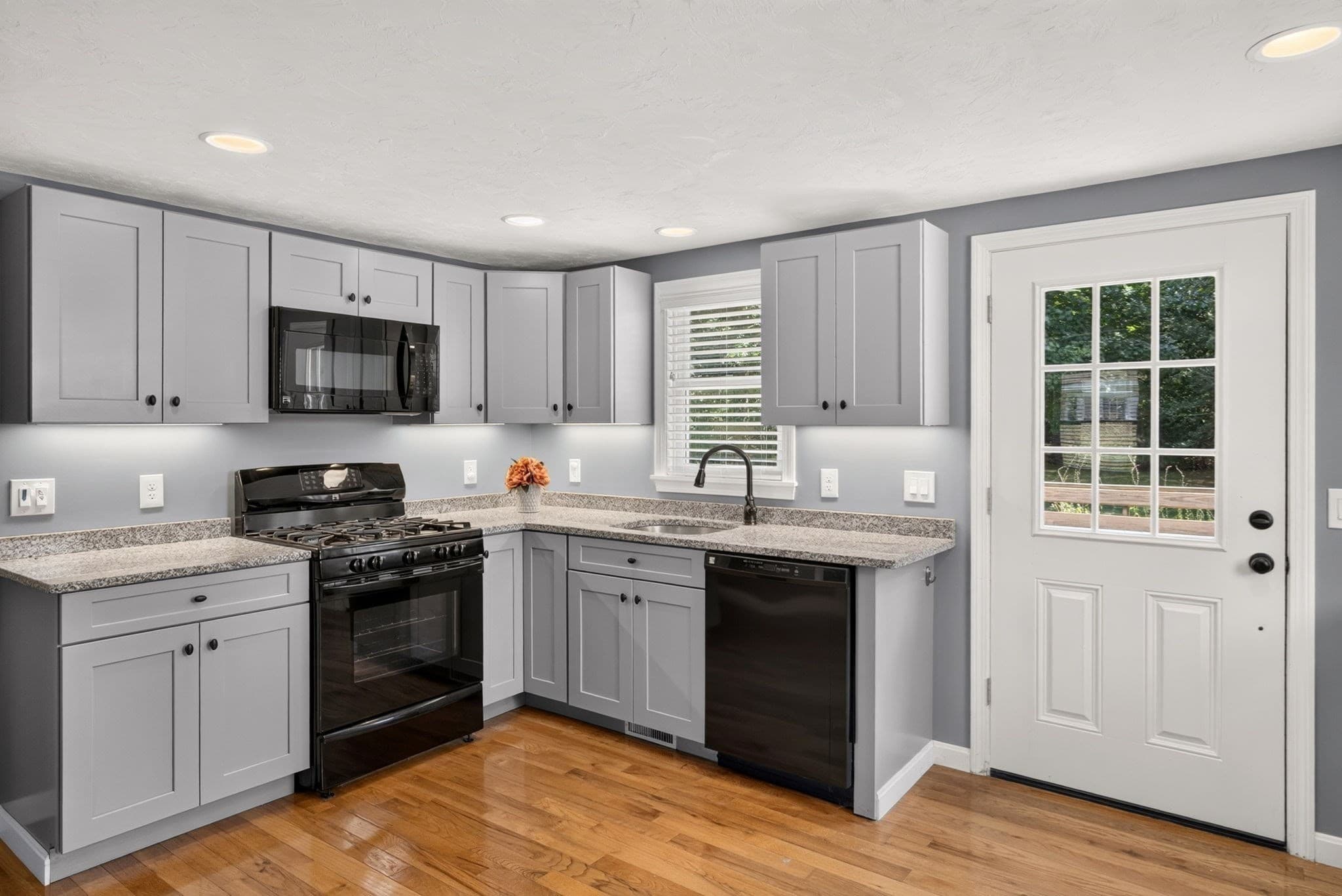 Single Family Residence at 52 Willimantic Drive, Barnstable MA 02648, Barnstable, photo 4 of 37