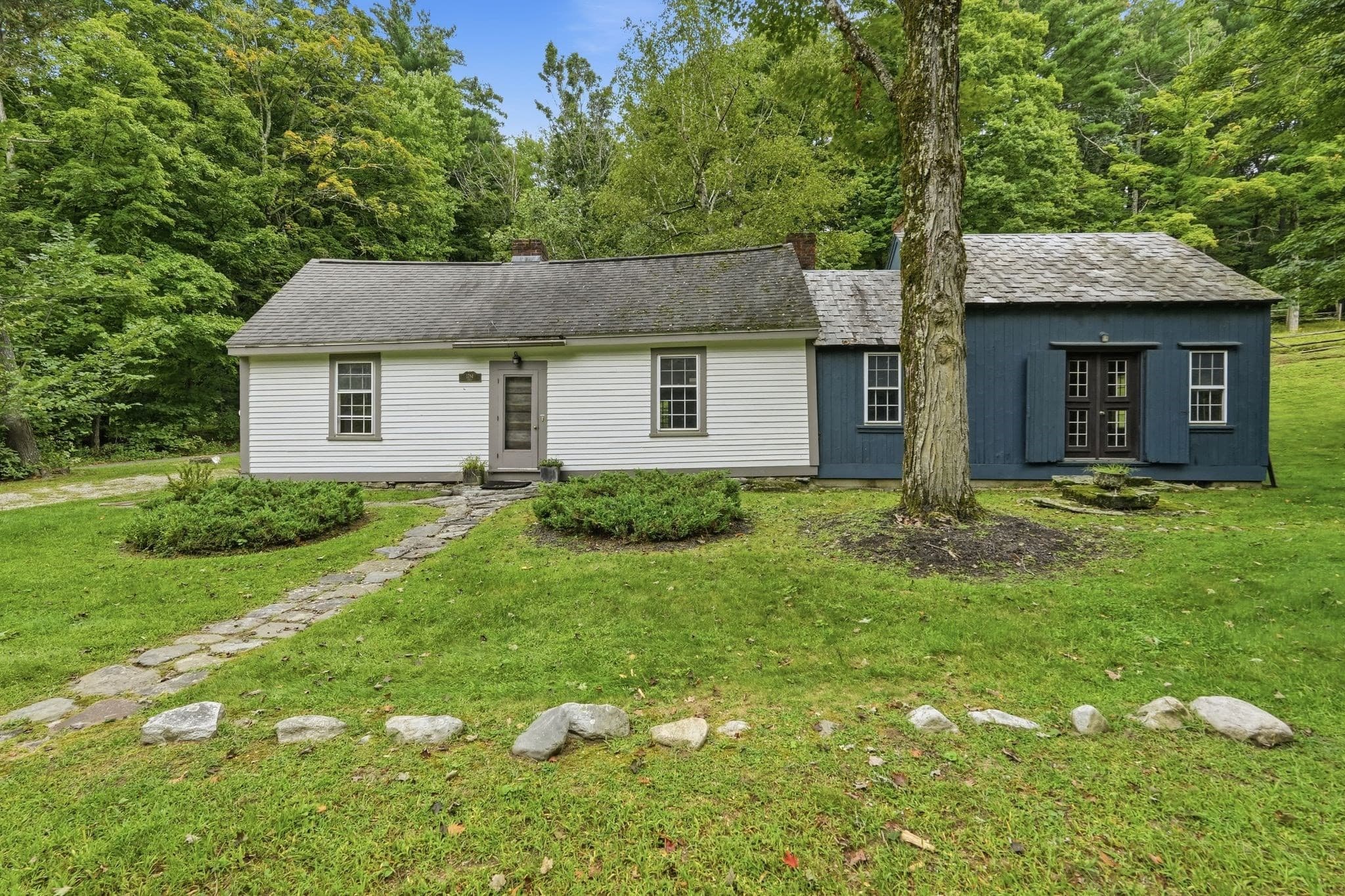 13 Still Corner Rd, Leverett MA 01054