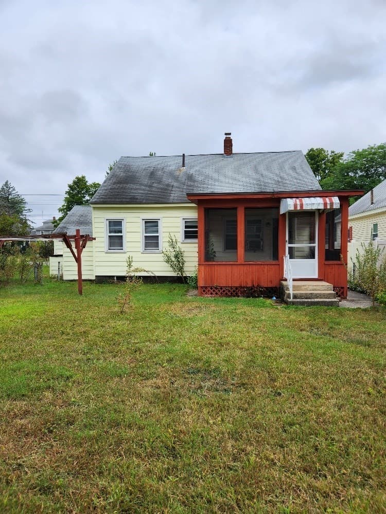 Single Family Residence at 81 King St, Nashua NH 03060, Nashua, photo 34 of 36