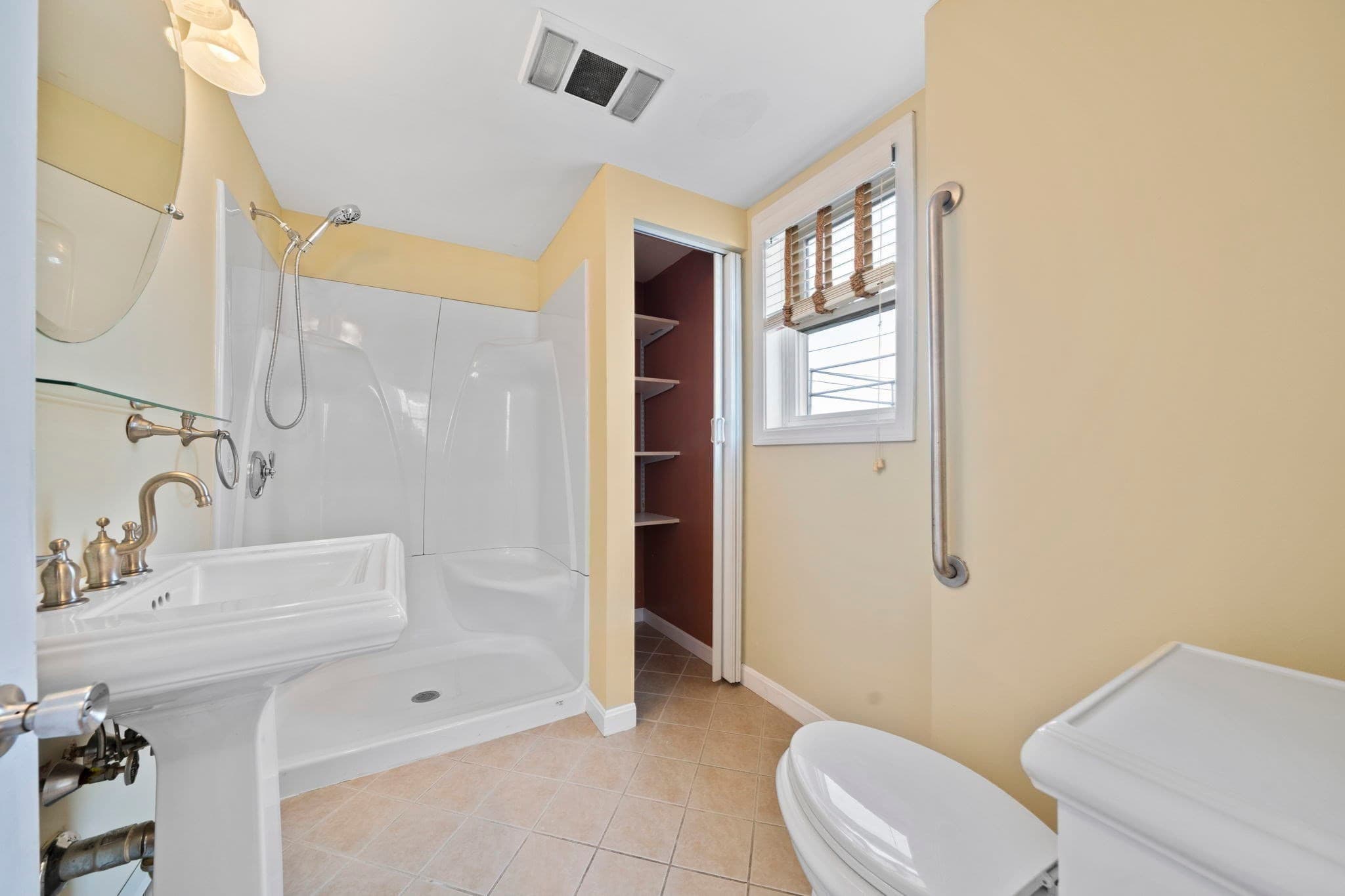 Single Family Residence at 2 Caldwell St, Weymouth MA 02191, Weymouth, photo 14 of 42