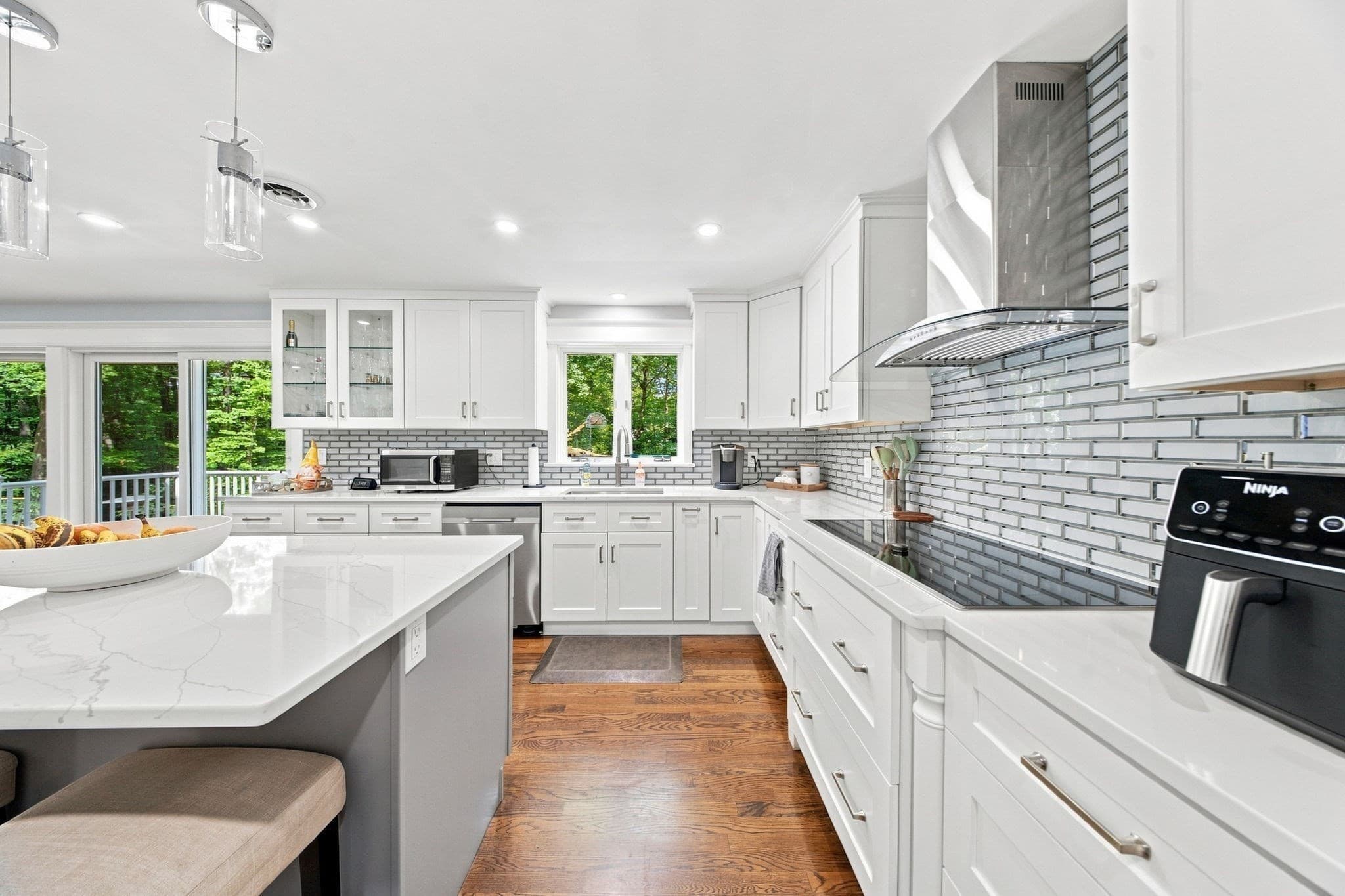 Single Family Residence at 134 Parker Rd, Framingham MA 01702, Framingham, photo 2 of 42