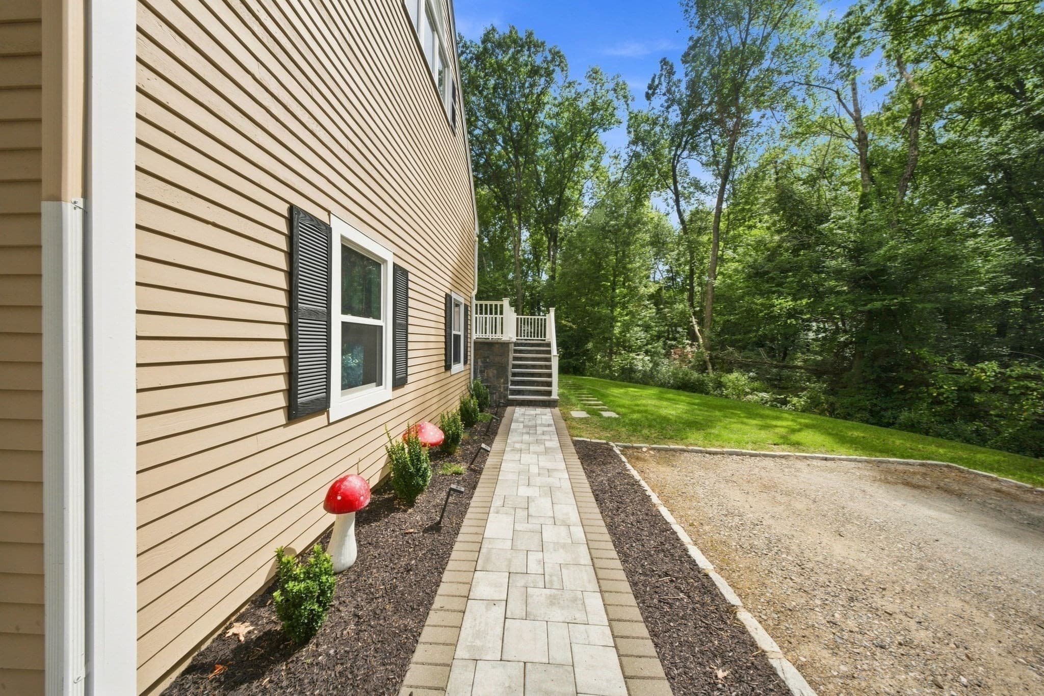 Single Family Residence at 134 Parker Rd, Framingham MA 01702, Framingham, photo 36 of 42