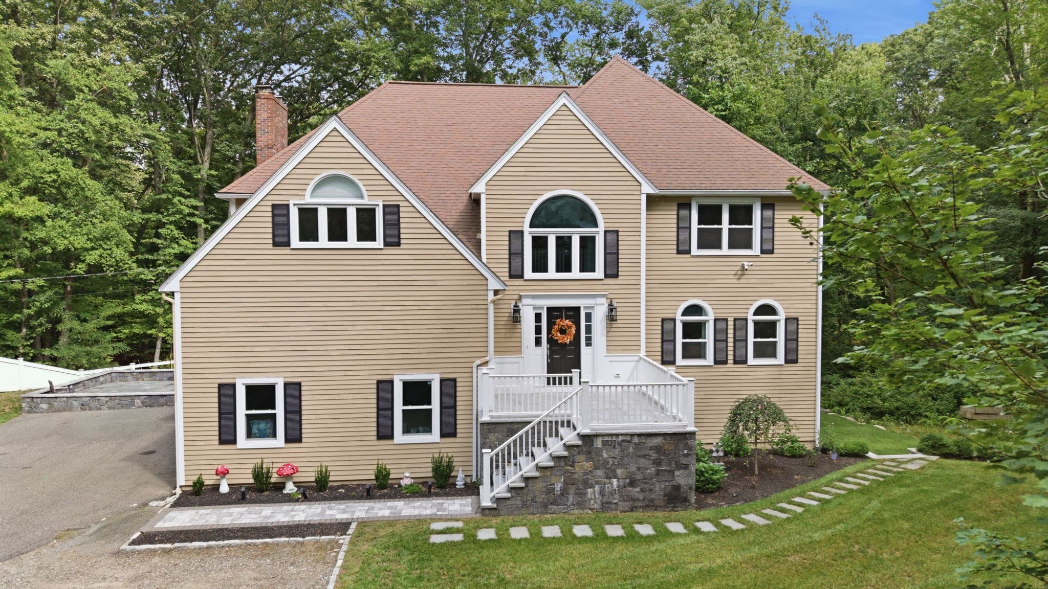 134 Parker Rd, Framingham MA 01702