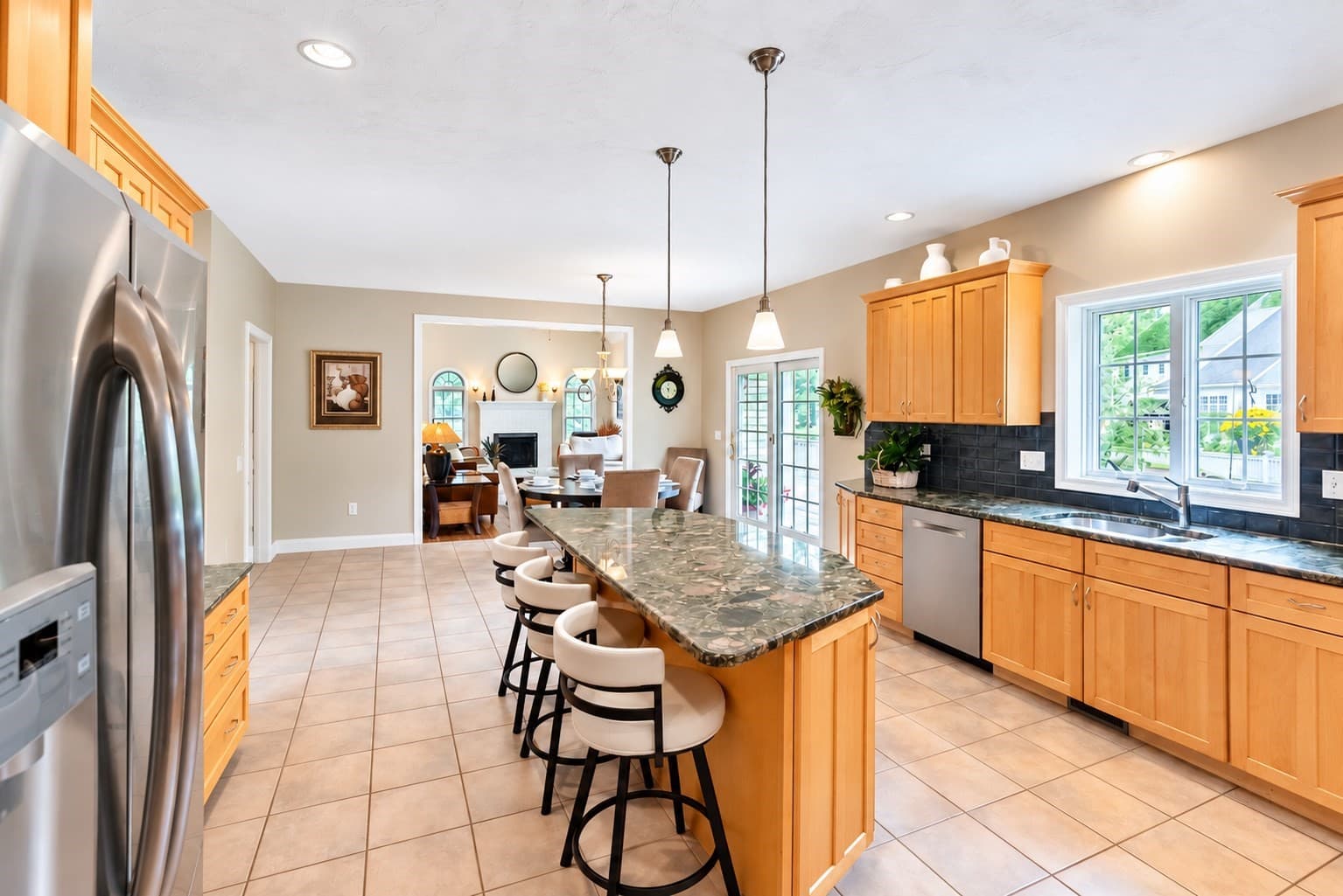 Single Family Residence at 16 Ridgeview Lane, Mansfield MA 02048, Mansfield, photo 10 of 42