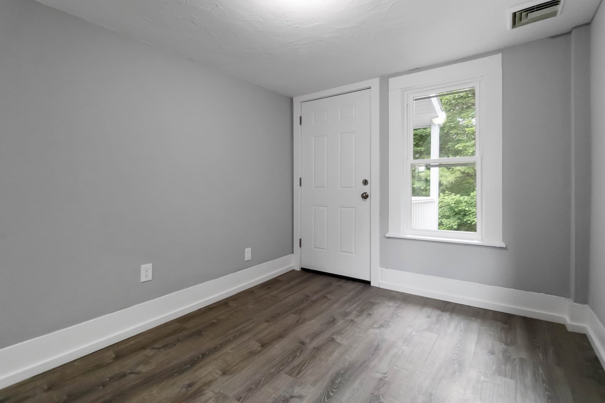 Apartment at 291 Providence Rd # 4, Grafton MA 01560, photo 9 of 18