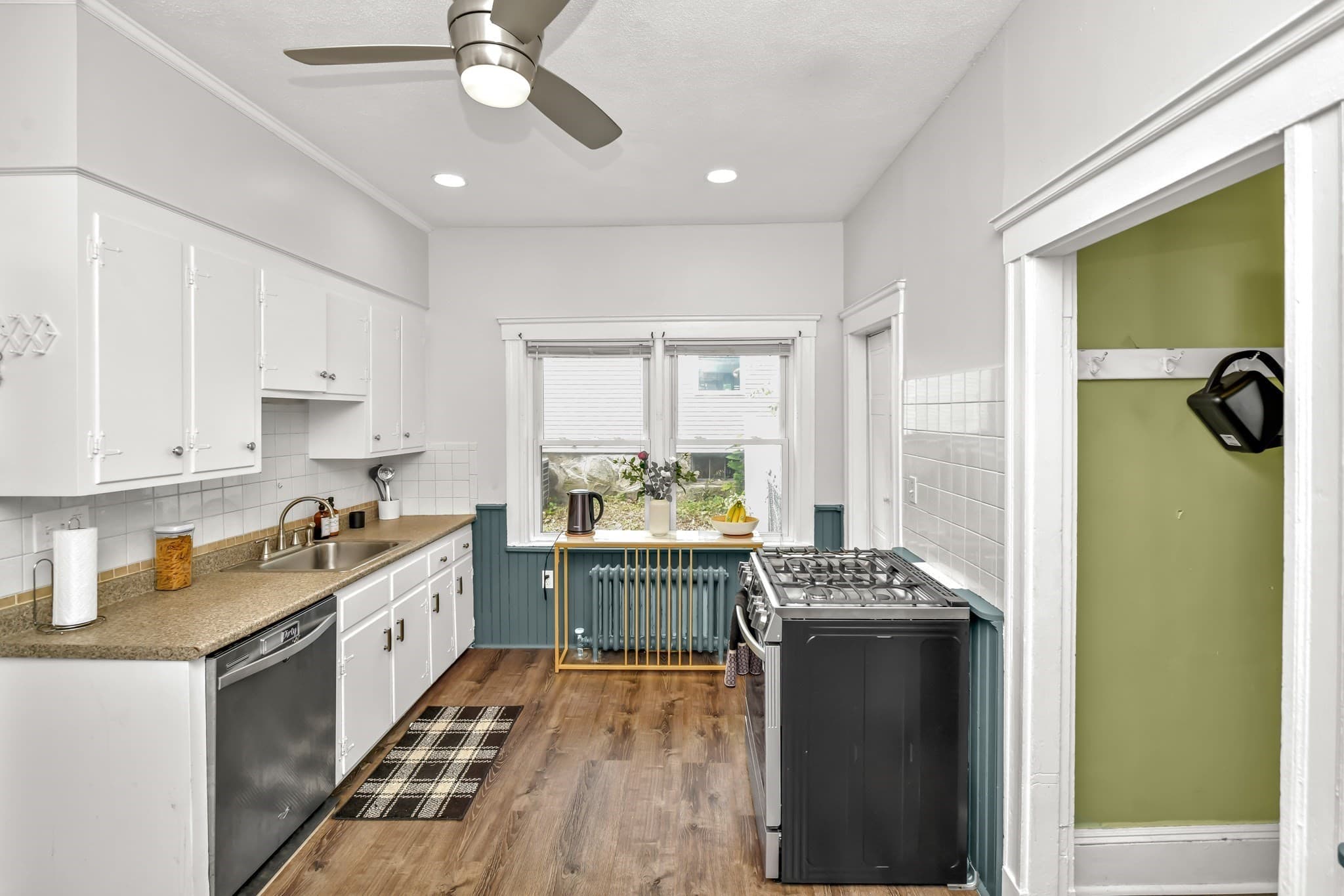Single Family Residence at 7 Williams Ave, Dedham MA 02026, photo 17 of 28