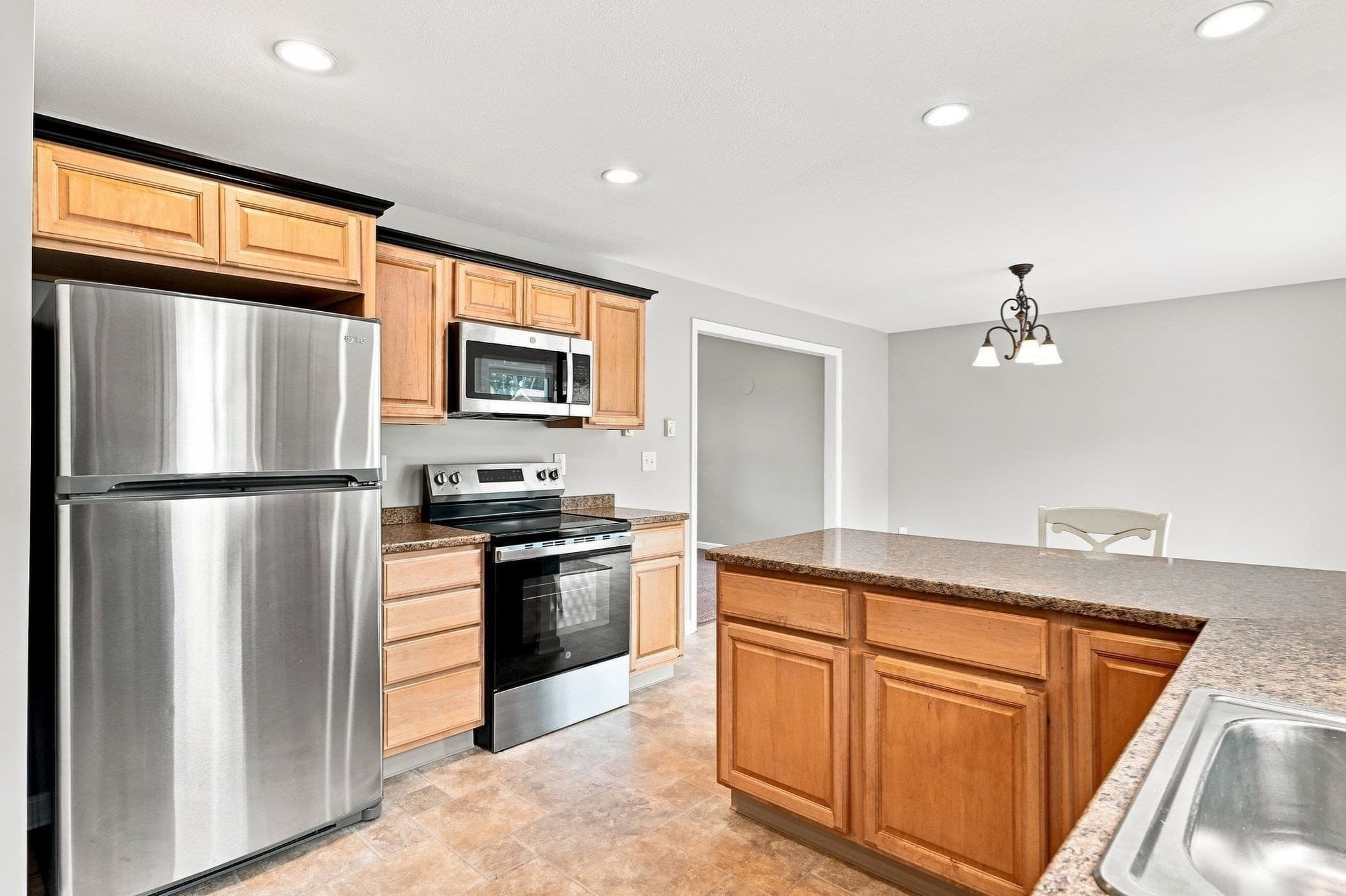 Single Family Residence at 192 Empire St, Chicopee MA 01013, photo 13 of 42