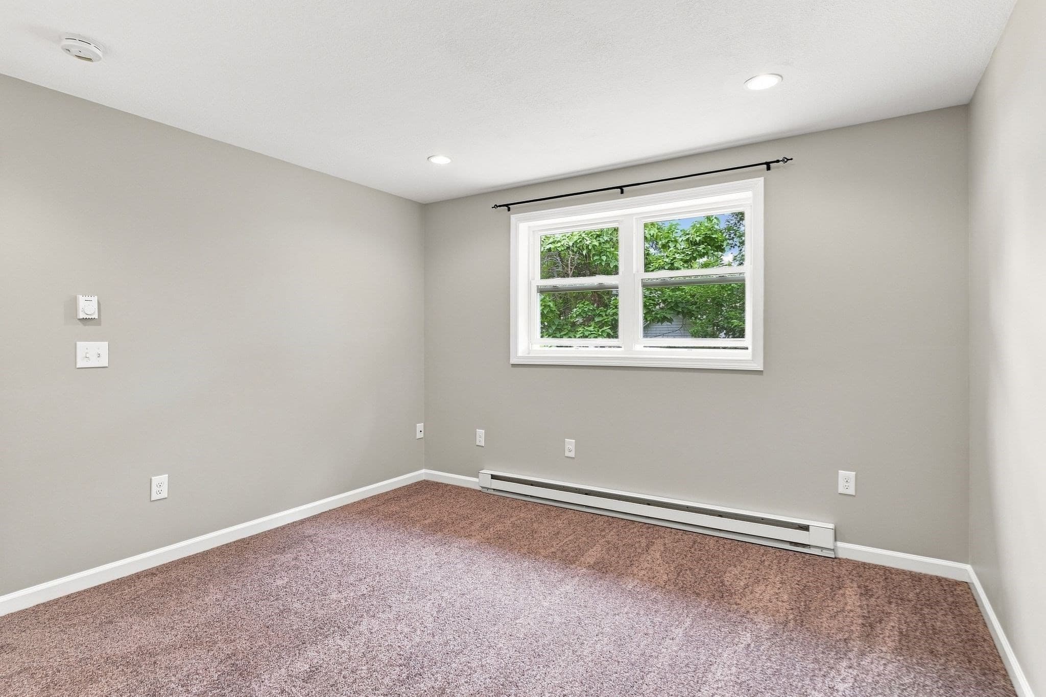 Single Family Residence at 192 Empire St, Chicopee MA 01013, photo 24 of 42