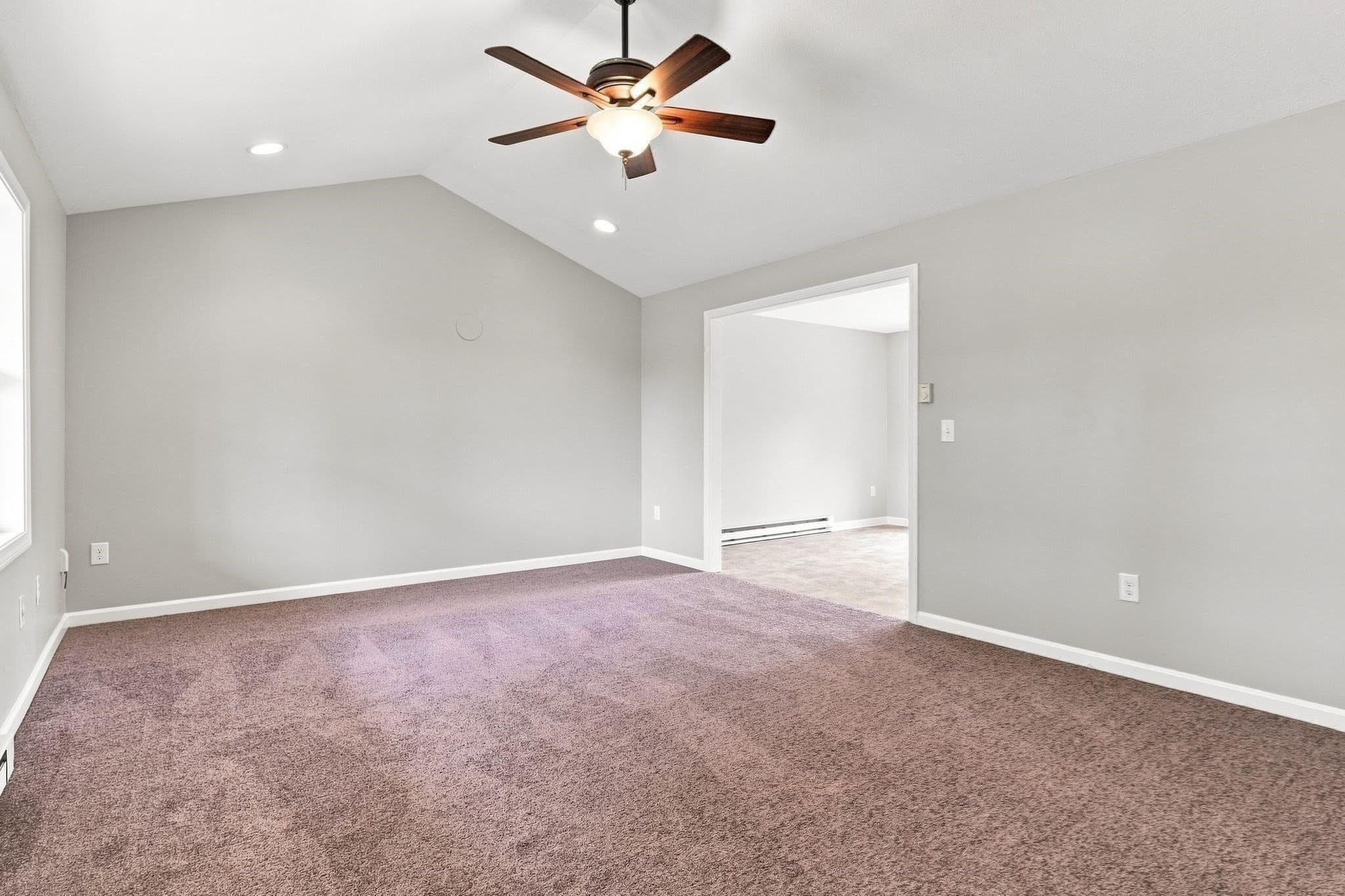 Single Family Residence at 192 Empire St, Chicopee MA 01013, photo 18 of 42