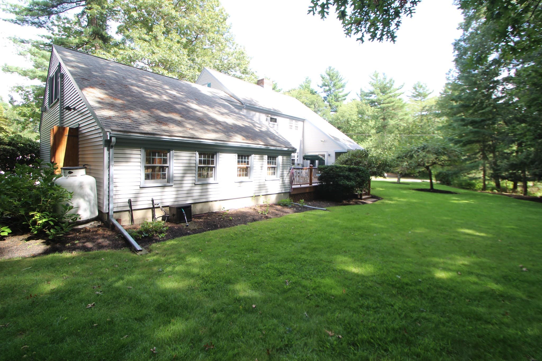 Single Family Residence at 125 Boxwood Ln, Bridgewater MA 02324, Bridgewater, photo 5 of 32