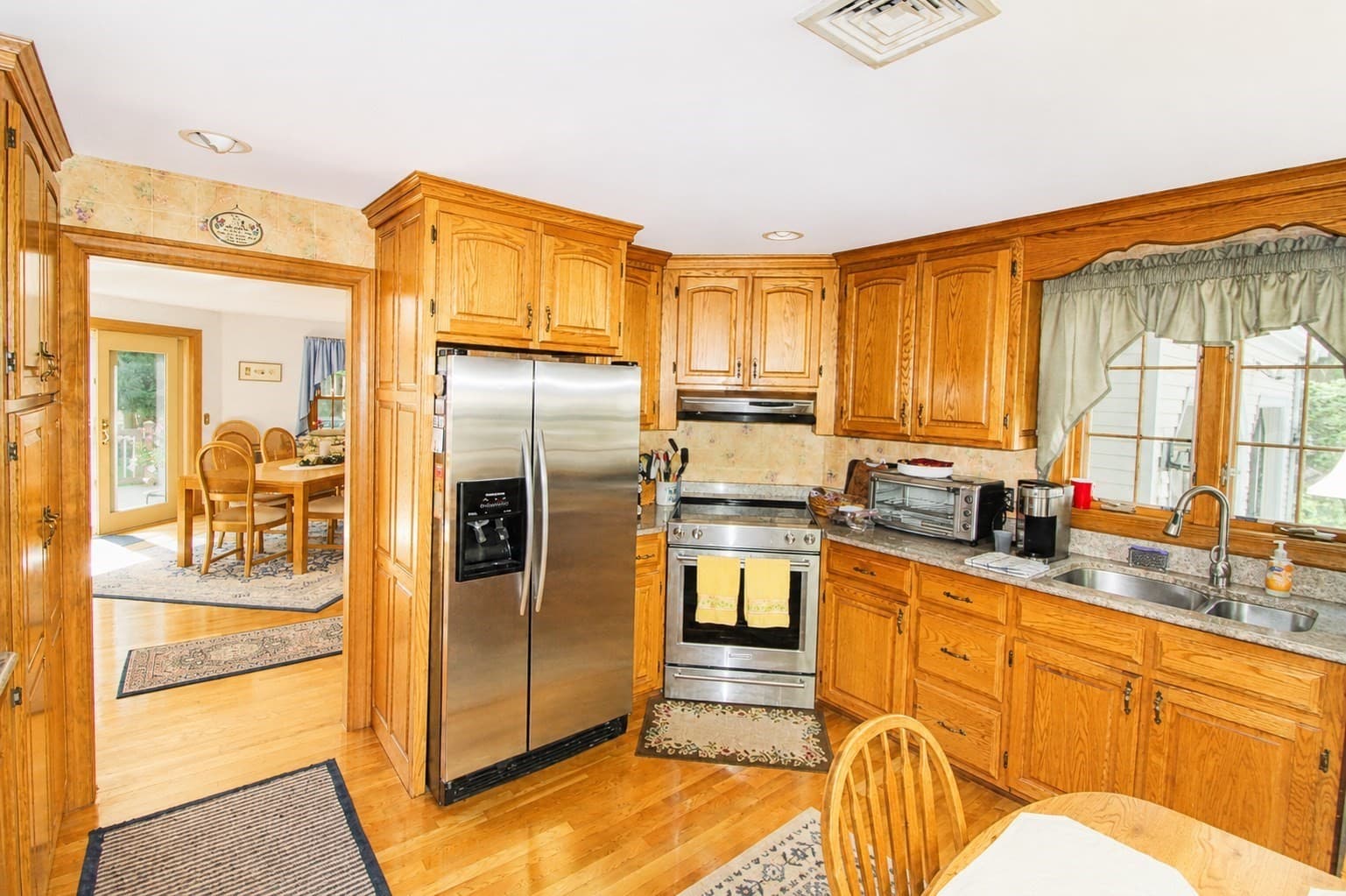 Single Family Residence at 125 Boxwood Ln, Bridgewater MA 02324, Bridgewater, photo 8 of 32