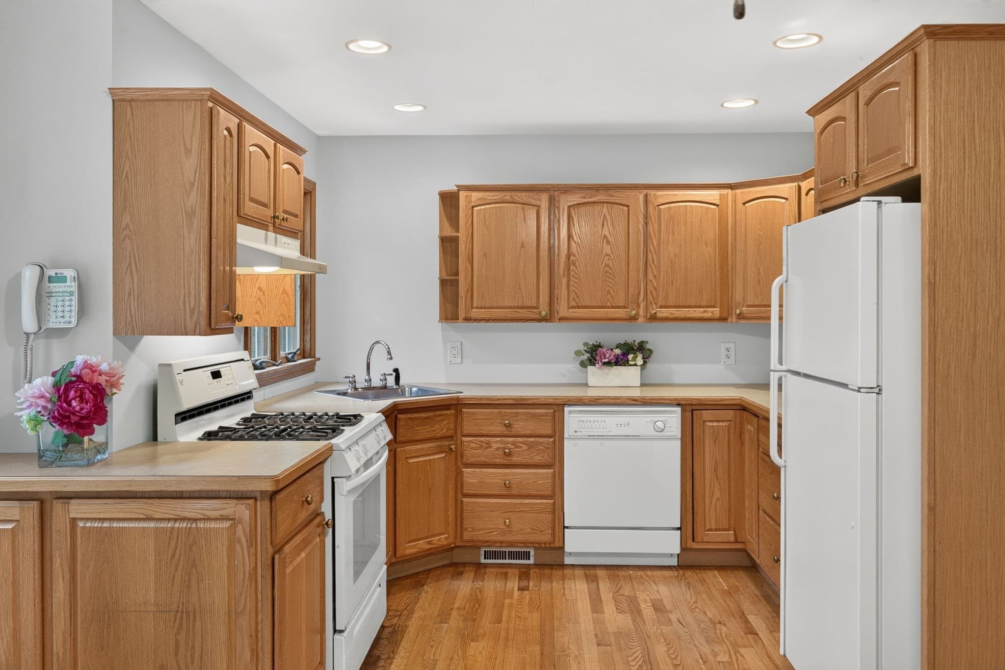 Single Family Residence at 10 Spinnaker Street, Sandwich MA 02563, Sandwich, photo 9 of 35