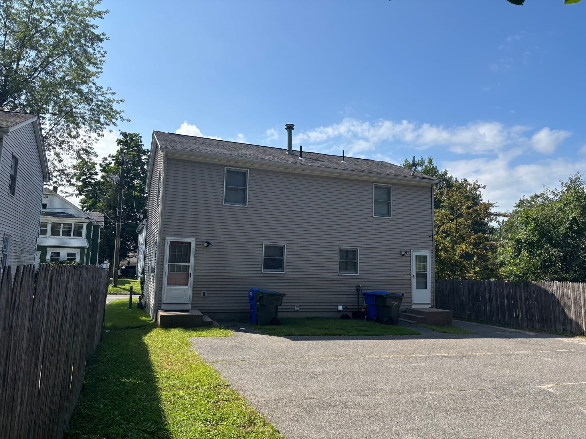 Duplex at 17-19 Slater Ave, Springfield MA 01119, Springfield, photo 6 of 20