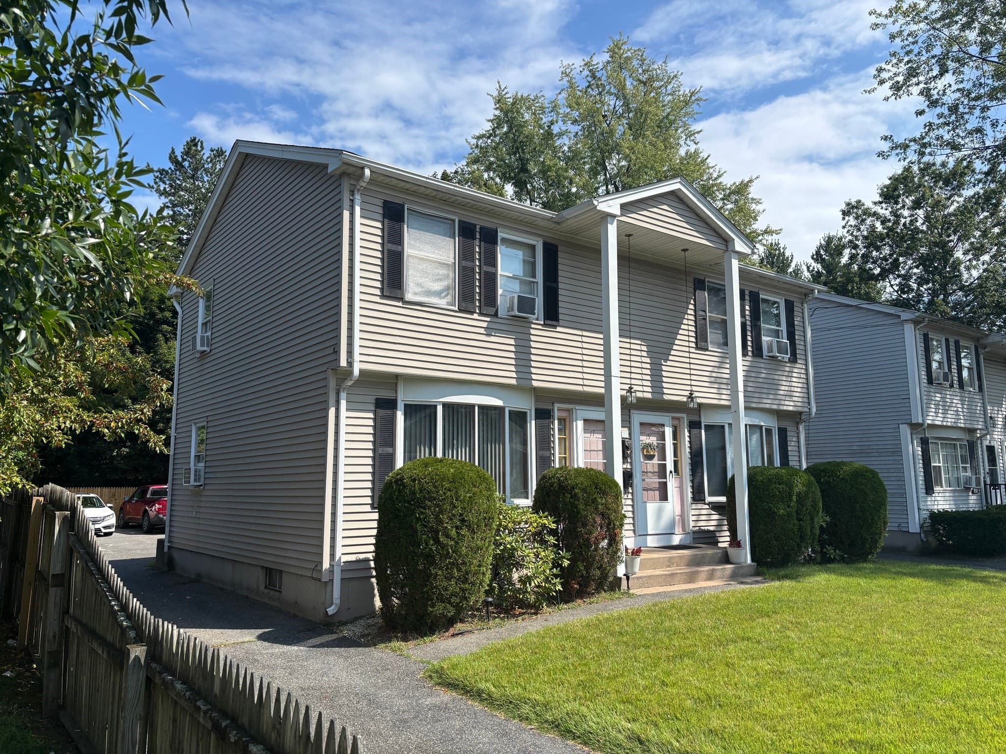 Duplex at 17-19 Slater Ave, Springfield MA 01119, Springfield, photo 3 of 20